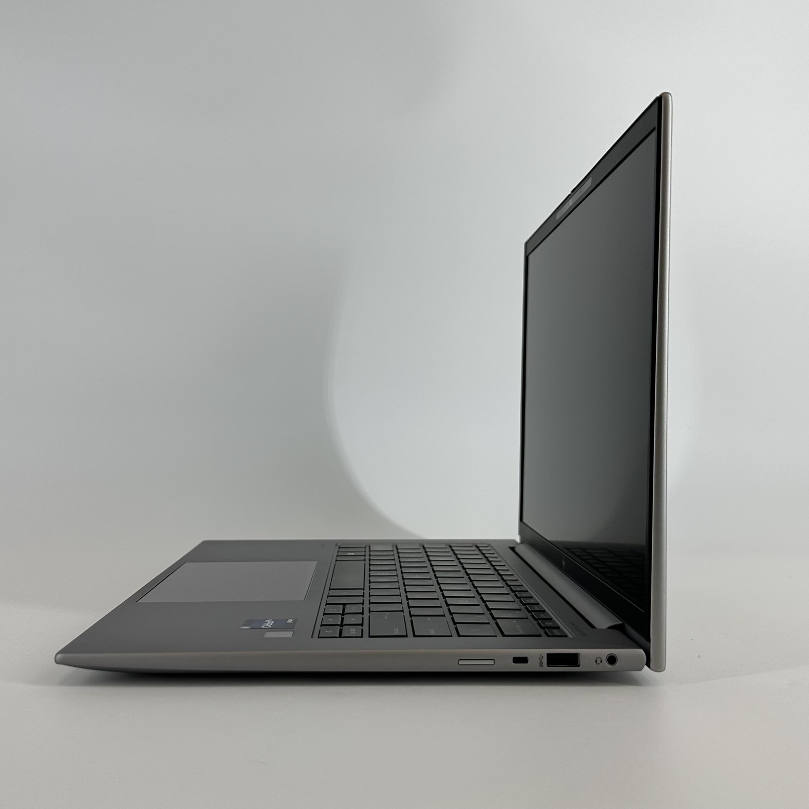 HP ZBook Firefly 14 G10 Gray FHD+ 1.9 GHz i7-1370P 16GB RAM 512GB SSD Good