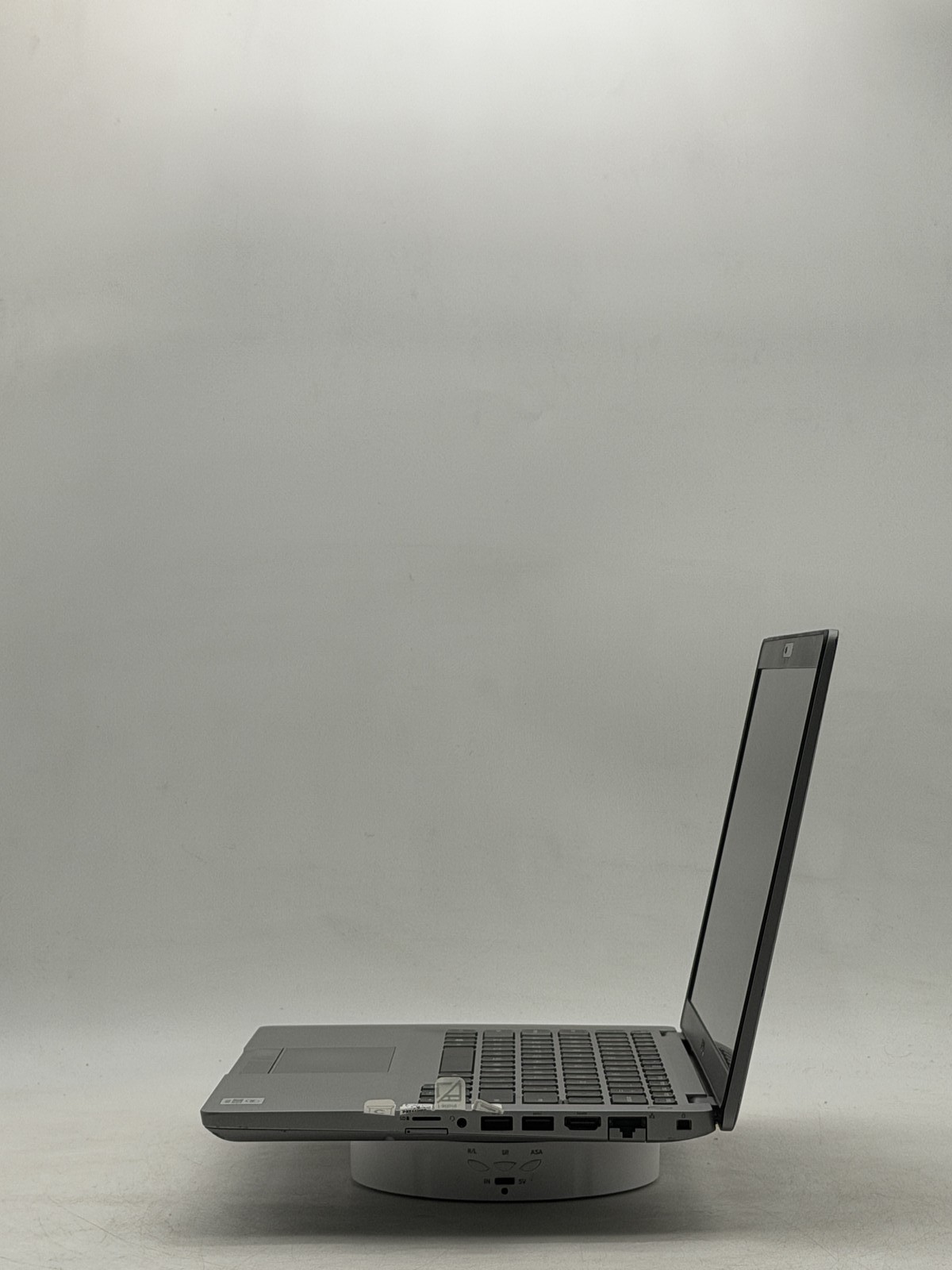 Dell Latitude 5410 14″ 8GB 128GB i5-10210U NO OS – READ