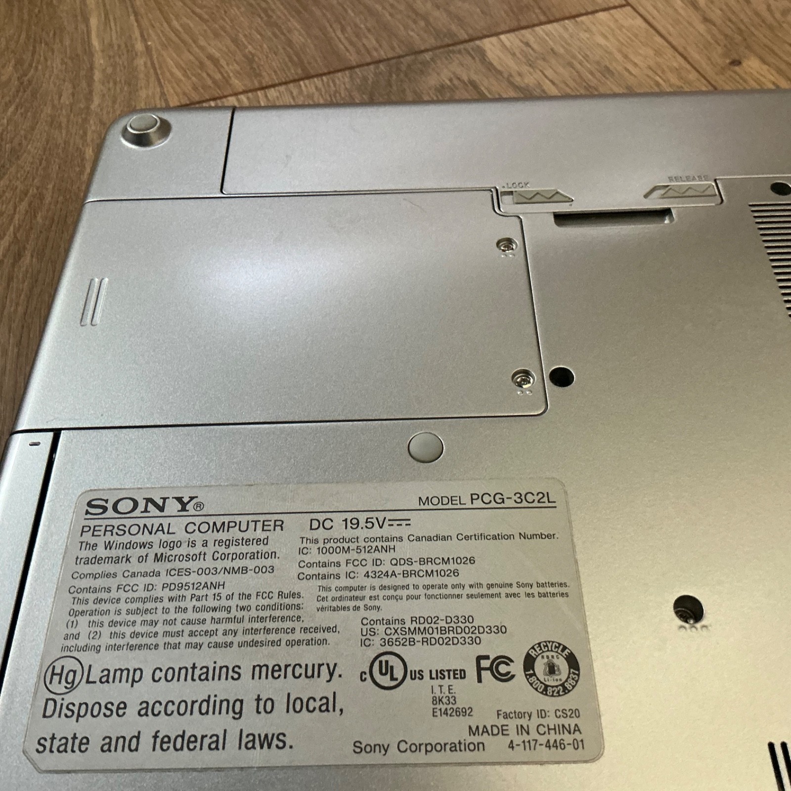 VTG SONY RED VAIO 15 INCH LAPTOP/ 14.1 INCH SCREEN W/NEW POWER CHARGER
