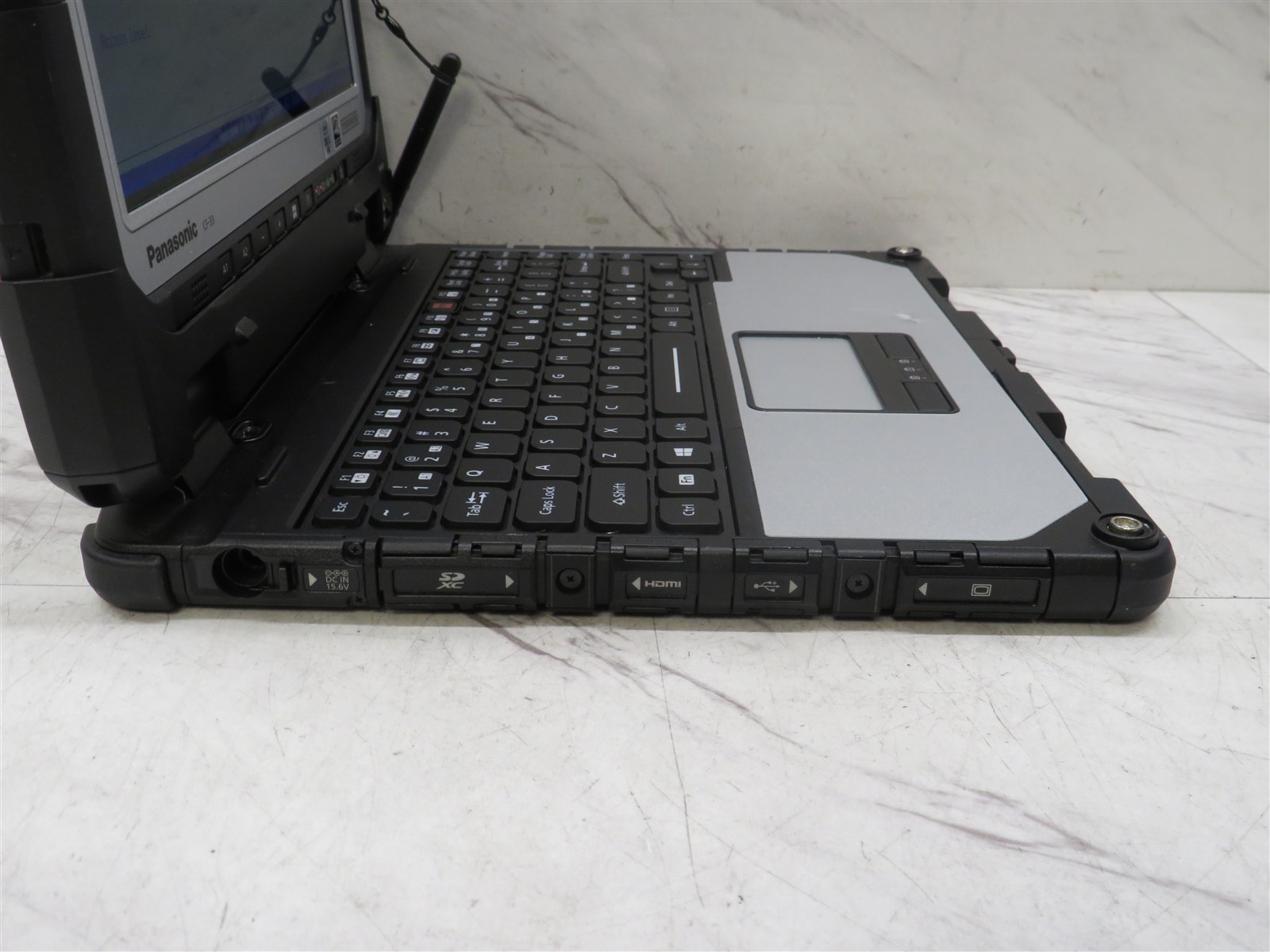 Panasonic Toughbook CF-33 Intel i5-10310U@1.7GHz 16GB RAM Laptop 3220Hrs