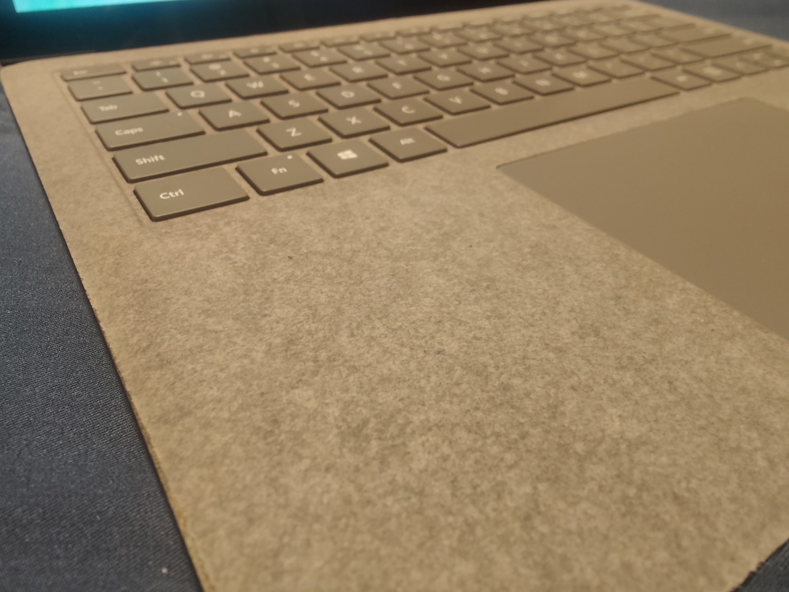 Microsoft Surface Laptop 3 13.3″ i7-1065G7 16GB RAM 256GB SSD