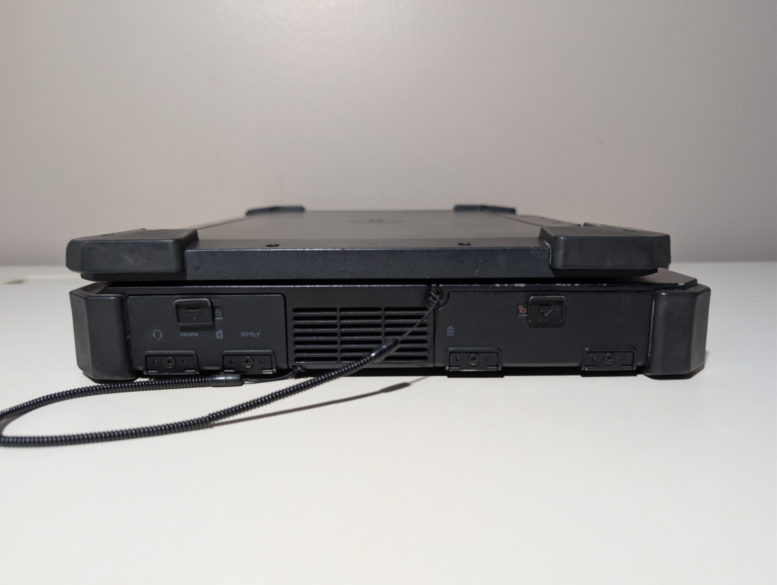 Dell Rugged Extreme 7404 Touchscreen | i5 16GB RAM 256GB SSD | RGB Pen DVD+RW