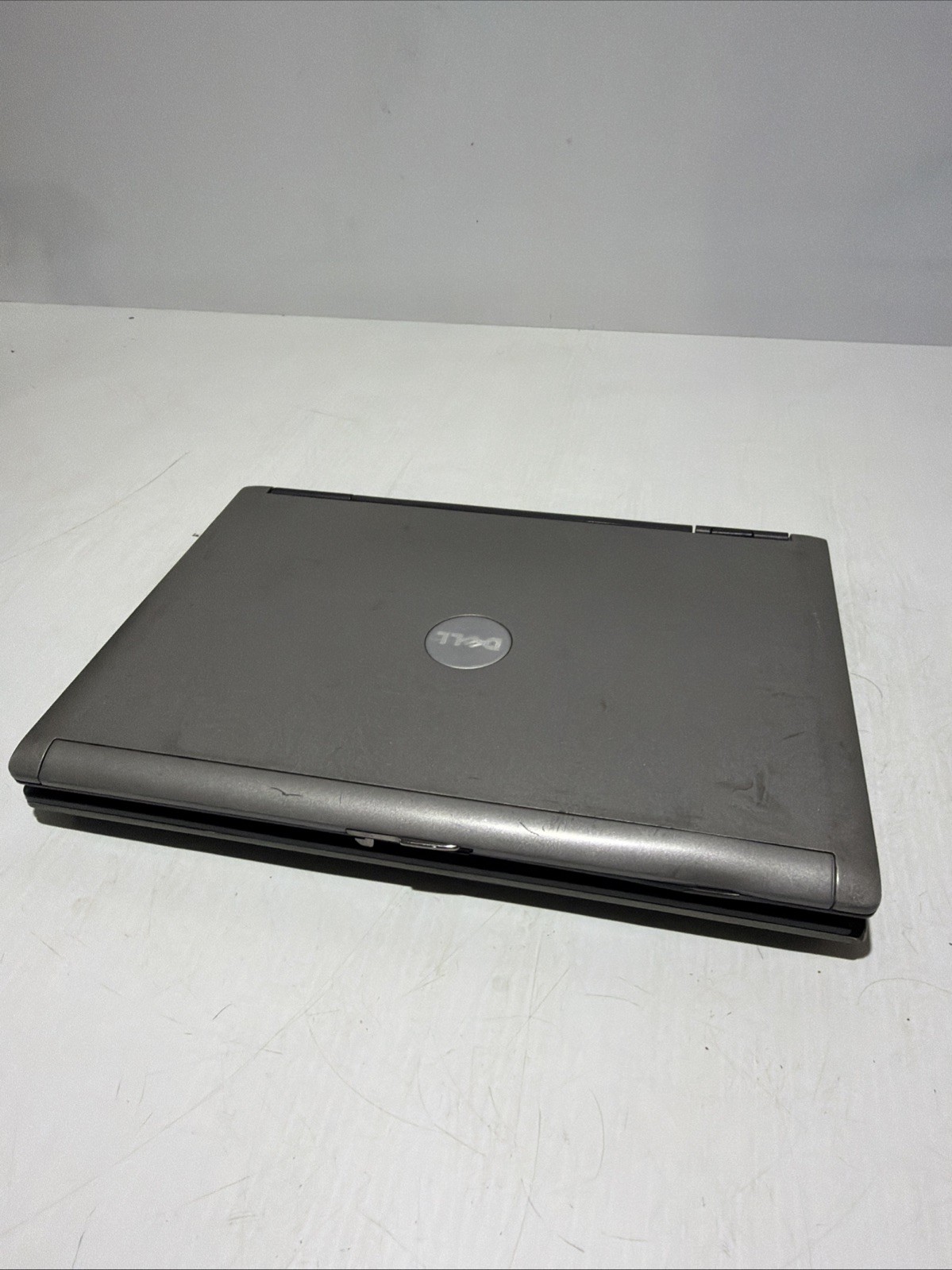Dell Latitude D430 12″ Laptop Core 2 Duo 2gb Ram No Drives Boots Bios NO P/S