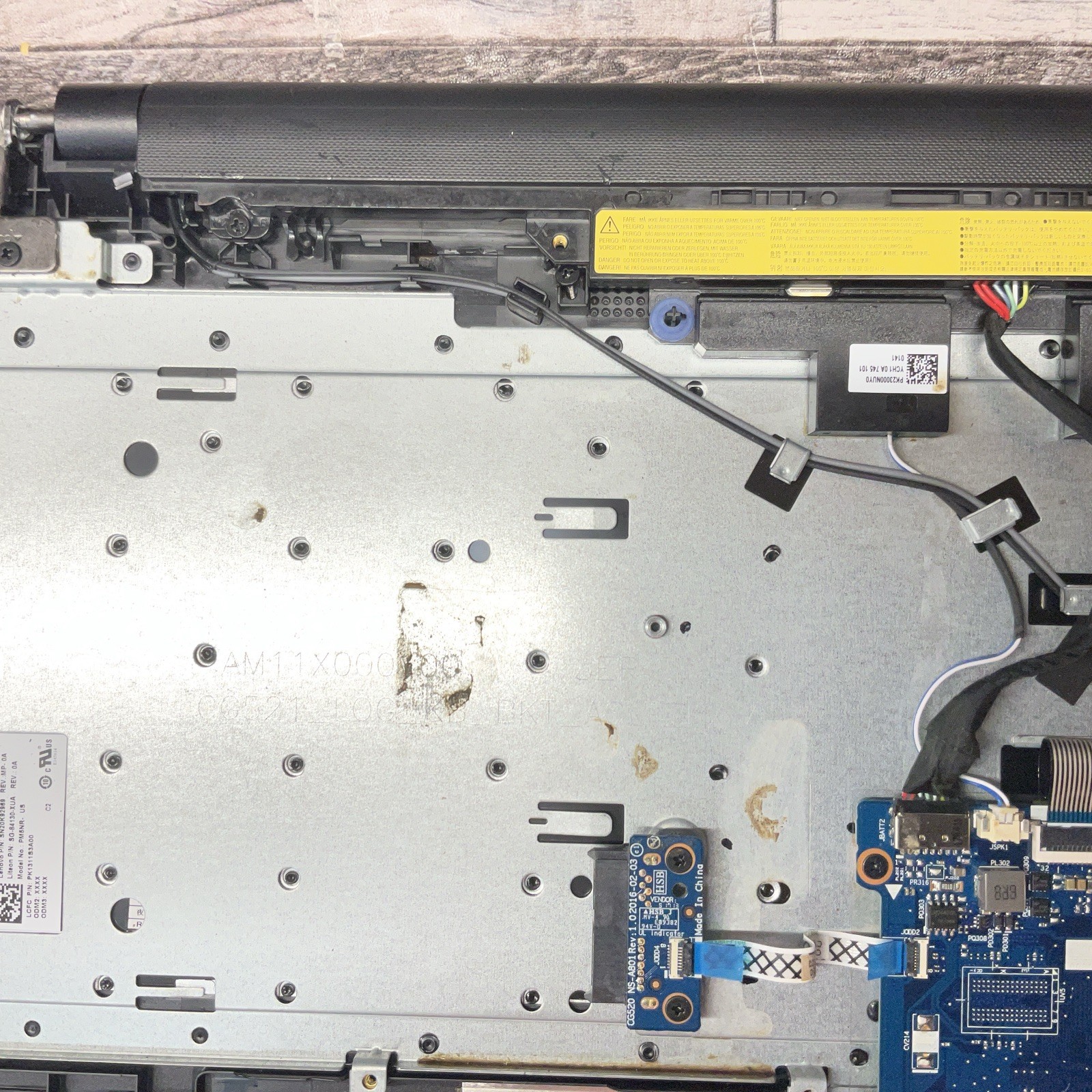 Lenovo IdeaPad 110-15 / AMD A6 / No Power / No RAM / No SSD / T5
