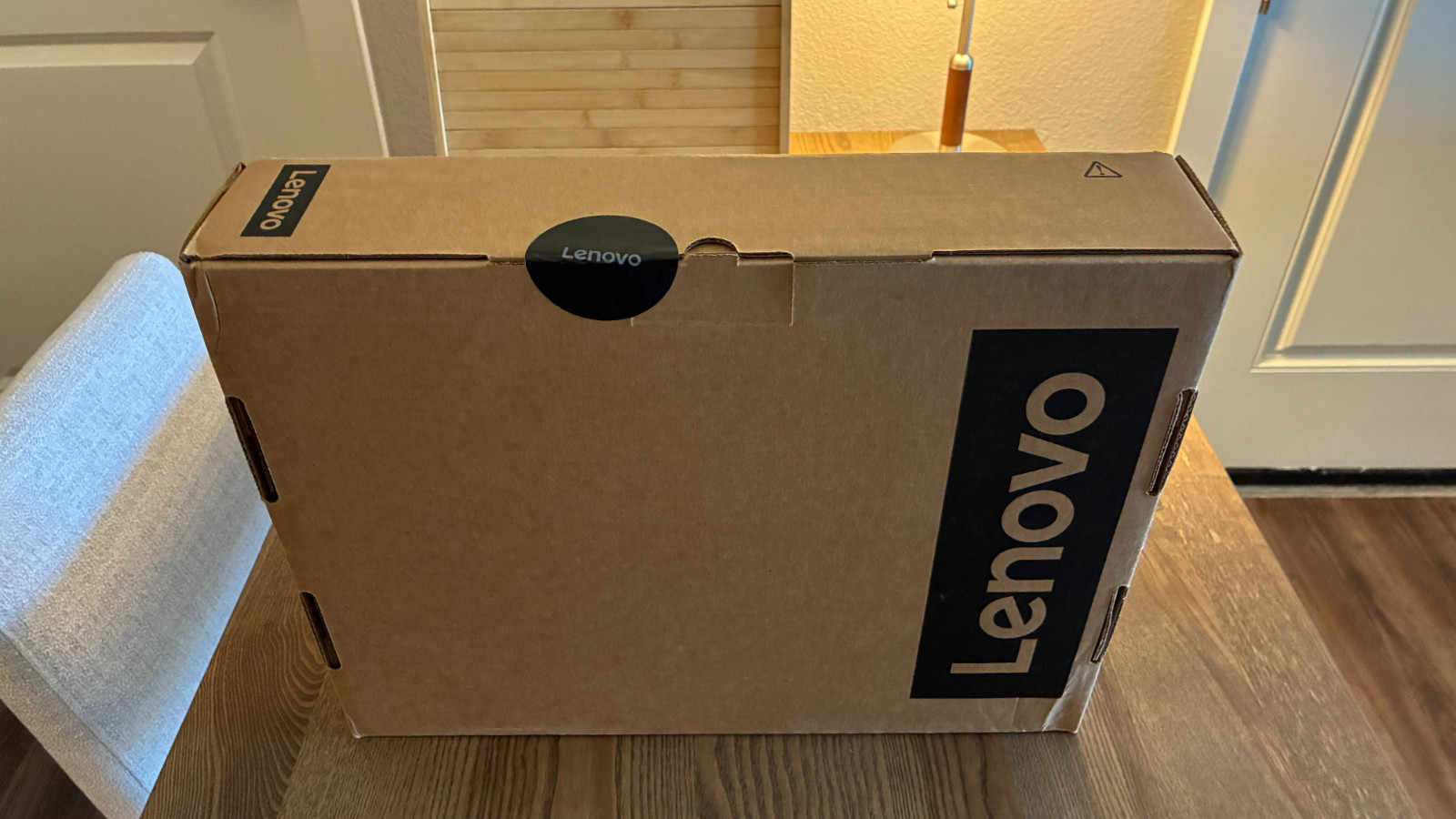 Lenovo Legion 9i Gen 10 18 WQUXGA Ultra 9 275HX RTX5080 32GB 1TB Gaming 2Y *READ