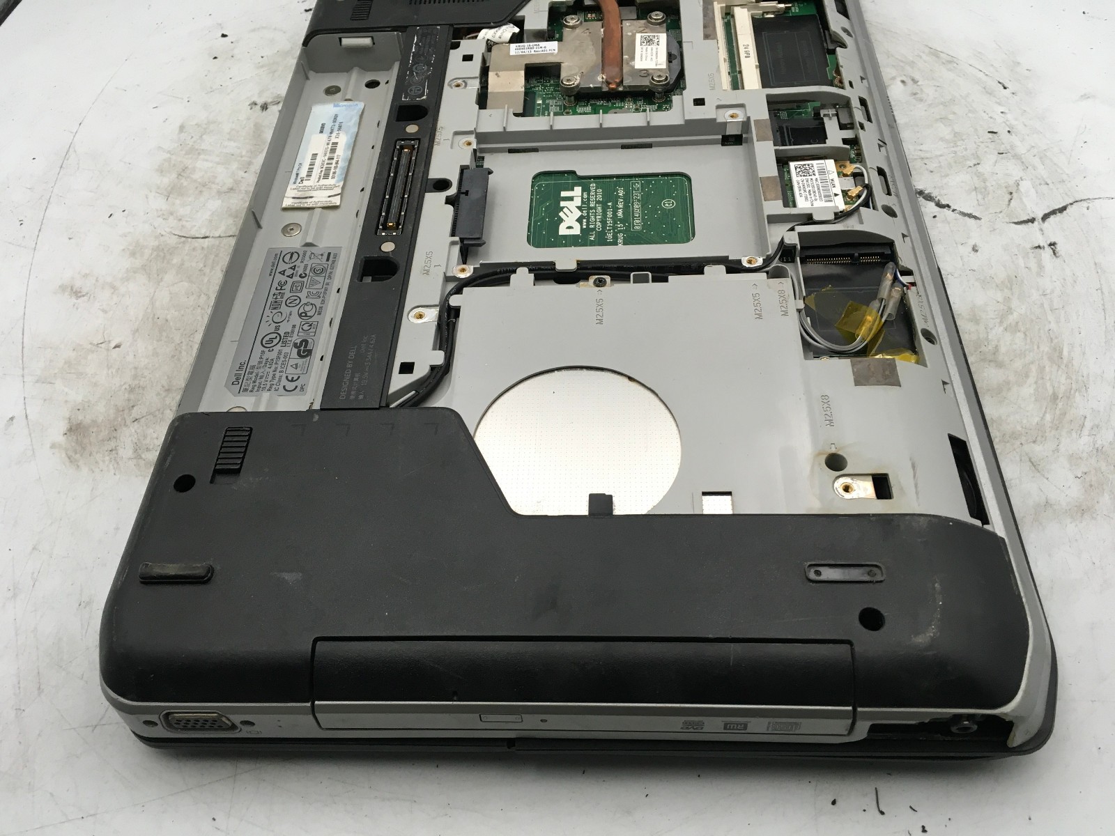 DELL LATITUDE E5520 – FOR PARTS/REPAIR – INTEL I5 2ND GEN – NO RAM -READ DESC-BB