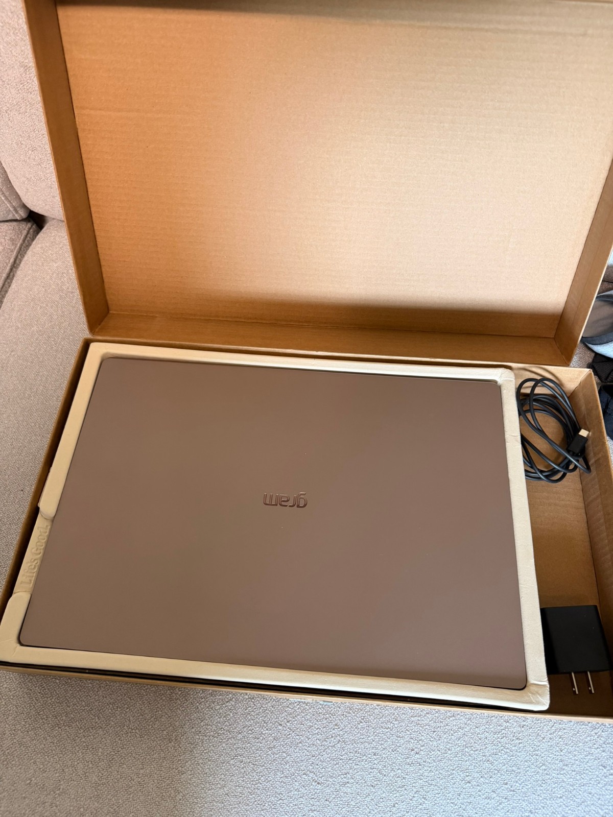 LG – gram Max 17″ 2.5K Touch-Screen Laptop – Intel Core Ultra 7 Processor 355…