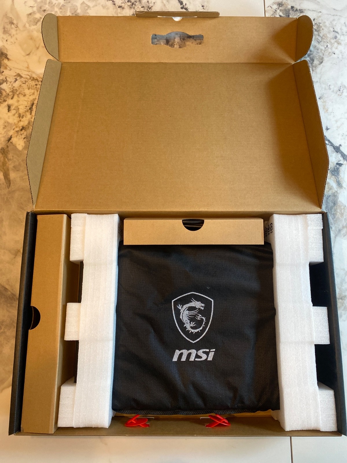 MSI GPU73 Leopard 8RE, Intel Core i7, NVIDIA GTX 1060