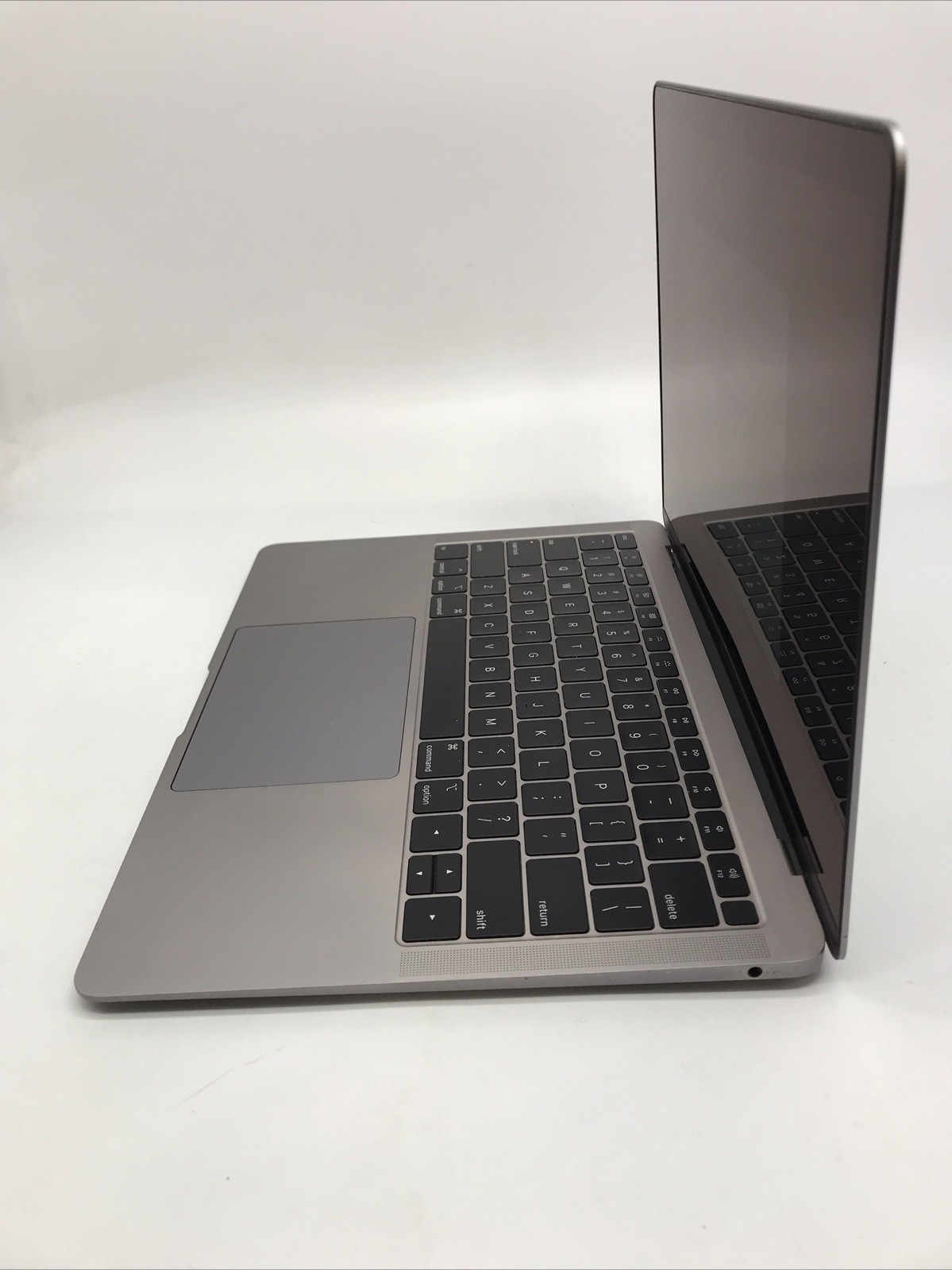 2018 Apple MacBook Air 13″ i5 1.6GHz 8GB 128GB – A1932 EMC3184 *Read* D/F Grade