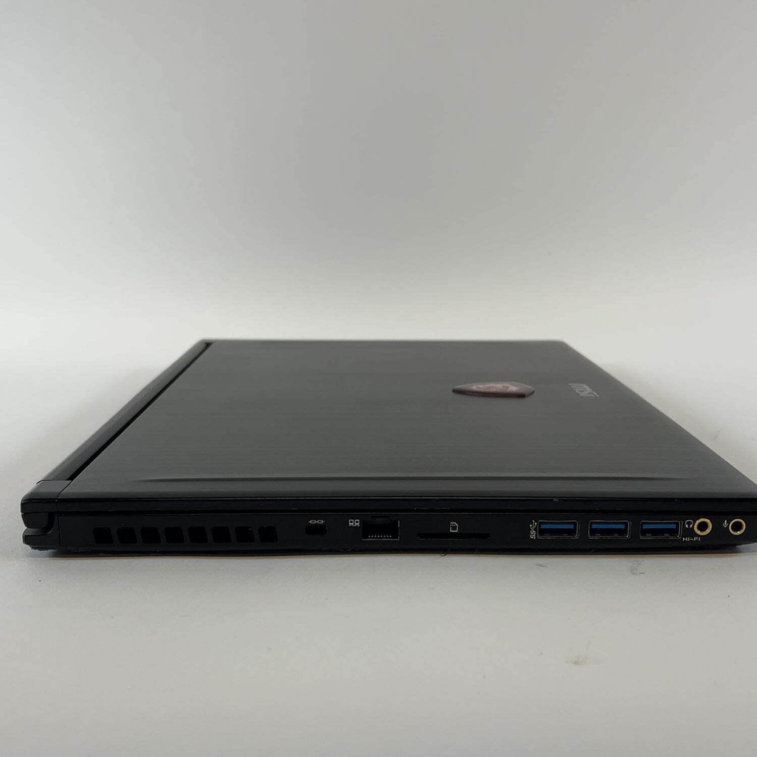 MSI Stealth GS63VR Pro MS-16K2 i7-7700HQ 32GB RAM 256GB SSD 480GB SSD GTX 1060