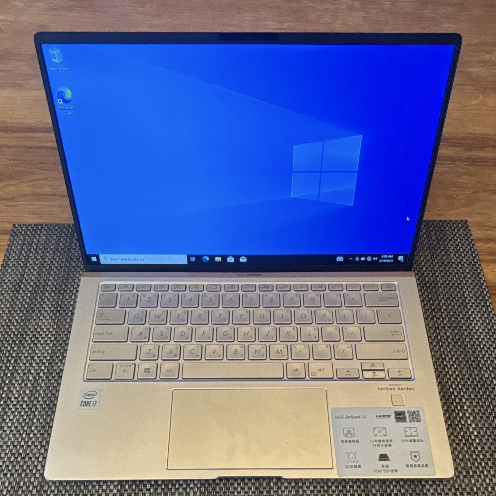 ASUS ZenBook 14 UX425JA 14” i7-10810U 32GB RAM 512GB SSD Windows 10 Laptop（03）