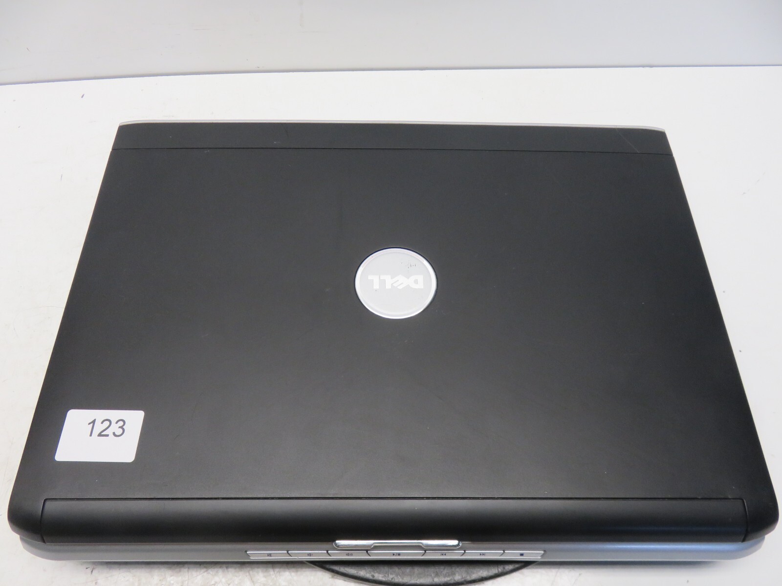 Dell Inspiron 1520 Intel Core 2 Duo 06FD 1.66GHz 2 GB NO HDD No Batt