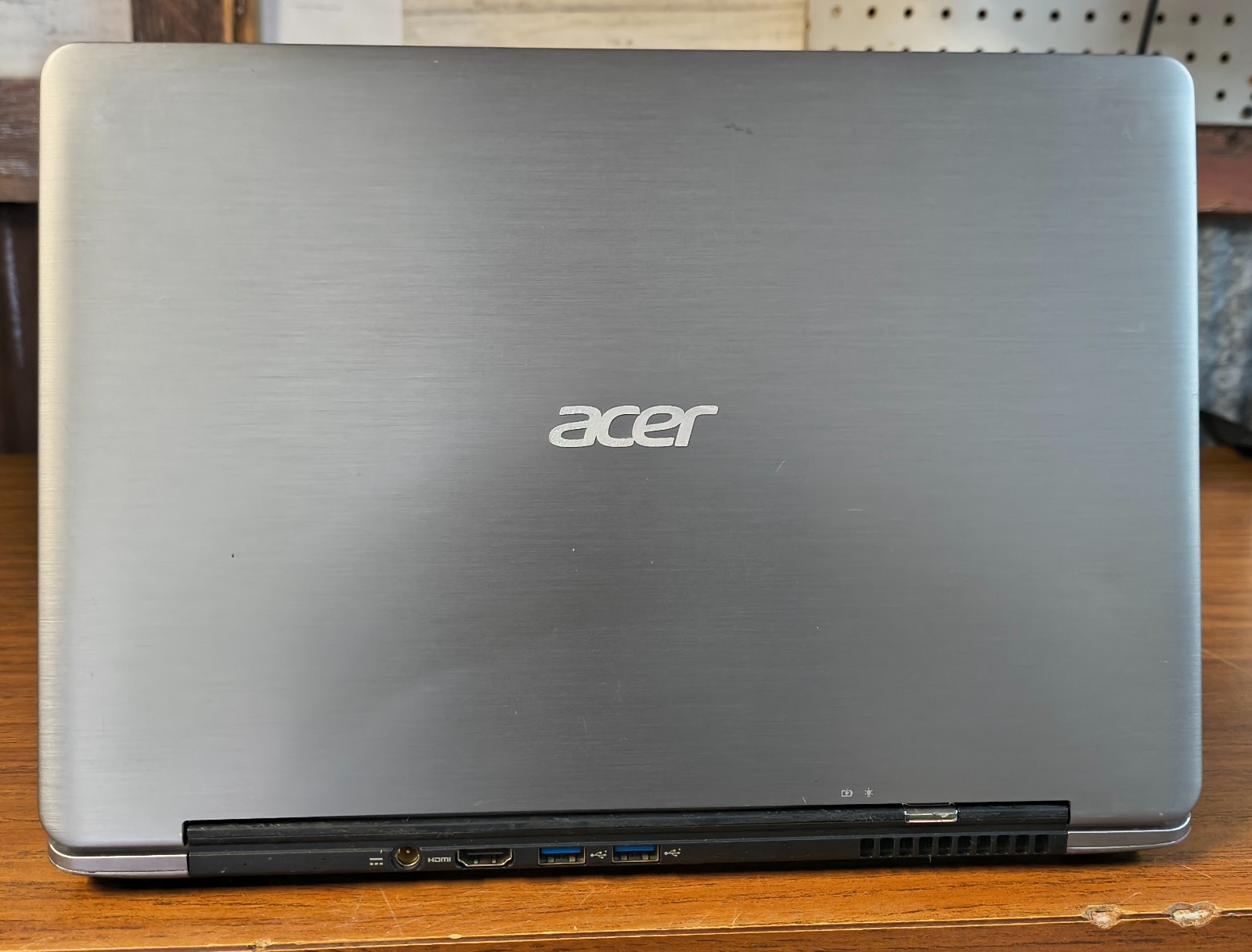 Acer Aspire S3 (Windows 11 / Core i5-2537M / 4GB / 256GB SSD) + Charger