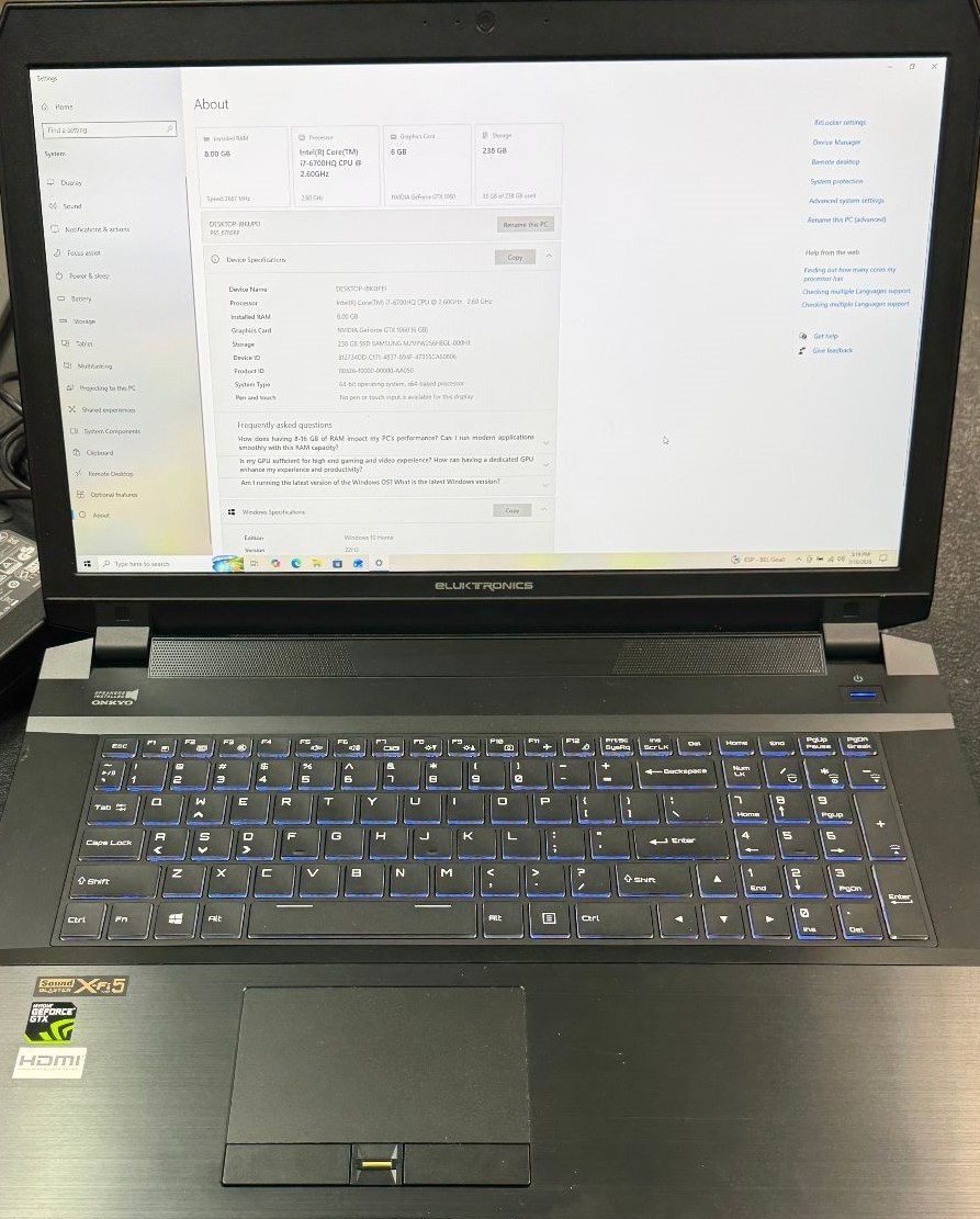 Eluktronics P670RP6 17.3″ Gaming Laptop i7 GTX 1060 8GB 256GB SSD Good Battery!