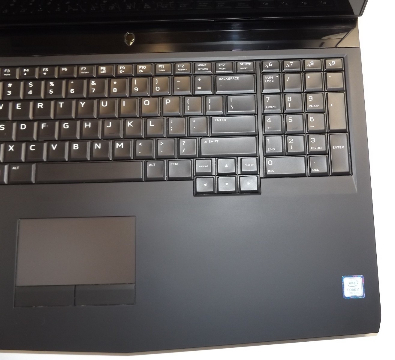 Dell Alienware 17 R4 i7-7700HQ GTX 1070 8GB Vram 16GB RAM 1.25TB SSD Grade A