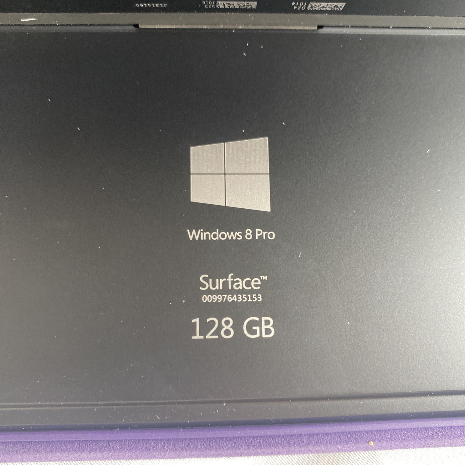 Microsoft Surface Model 1601 Windows 8 Pro -128gb – Needs new battery