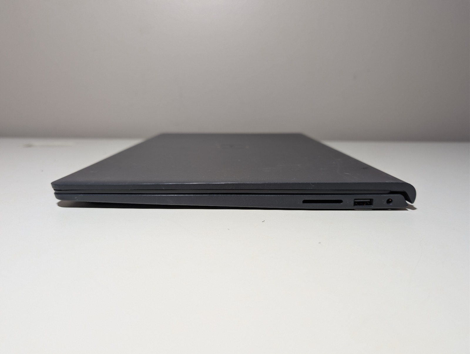 Read! DELL INSPIRON 15 3000 Touchscreen | i5-10th GEN NO RAM NO SSD