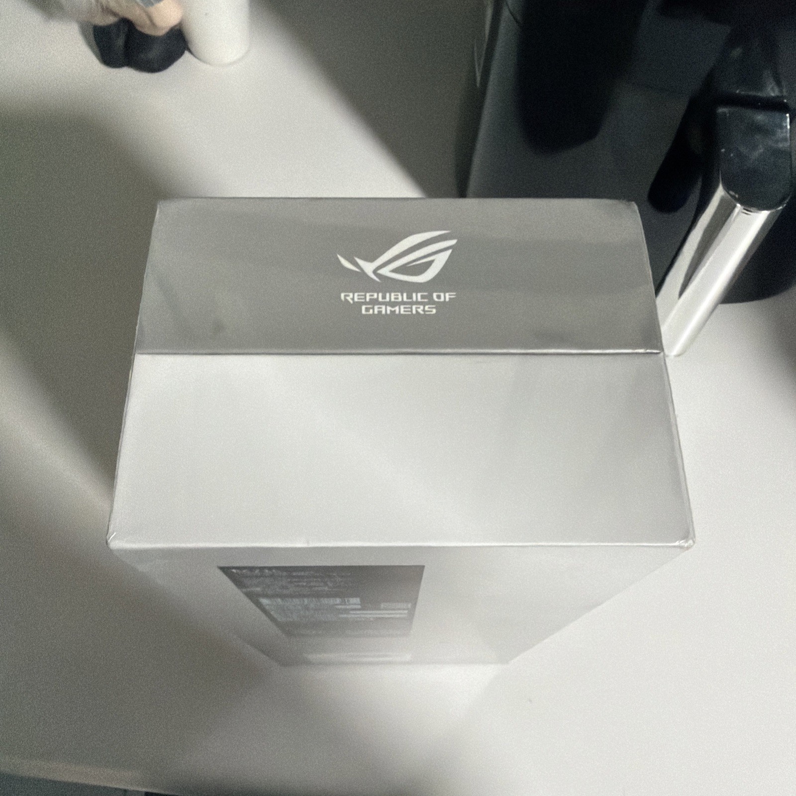 ASUS ROG Ally 7″ 120Hz FHD 1080p Handheld AMD Ryzen Z1 EXTREME 512GB