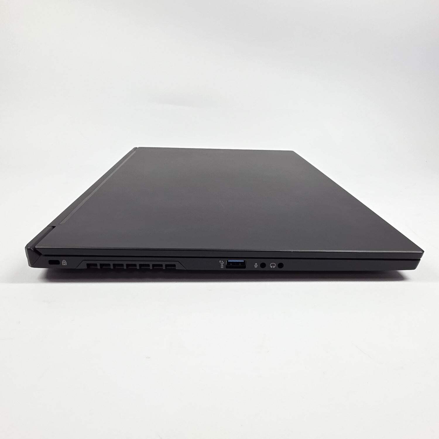 Eluktronics Max-17 G1 17.3″ i7-10875H 2.3GHz 32GB RAM 4TB SSD GeForce RTX 2080 S