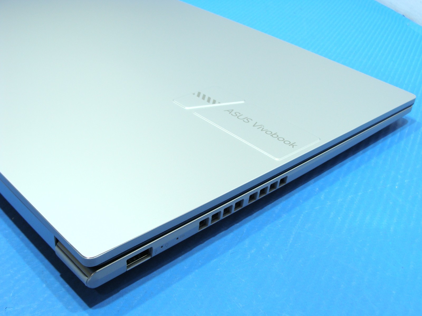 Asus VivoBook F1605VA Laptop 16″FHD+ Intel i7-13620H 2.4GHz 16GB 512GB Warranty