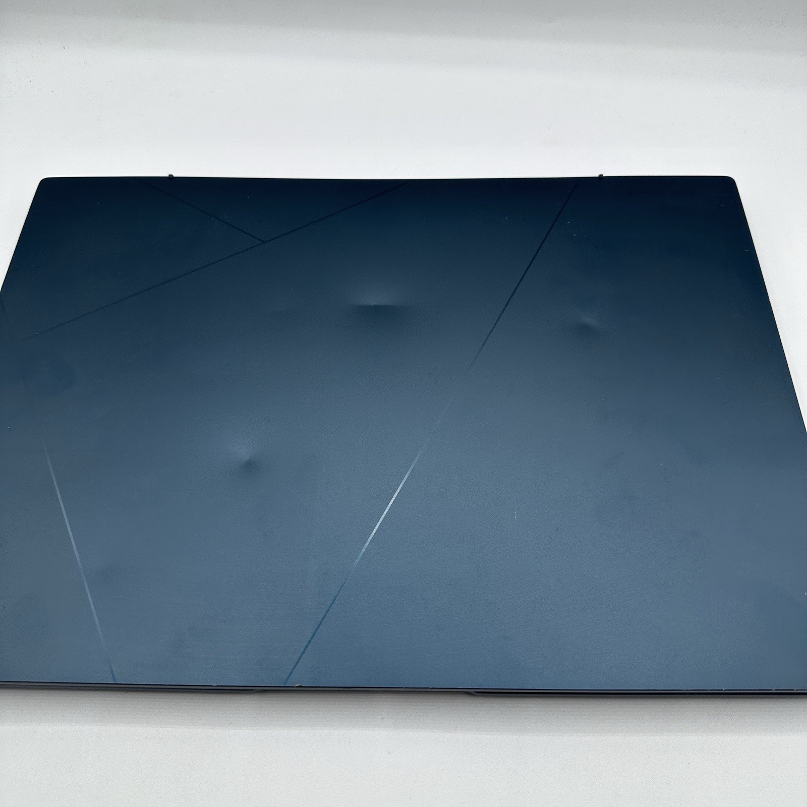 Asus Zenbook 14 OLED Q409Z 14″ i5-1240P 1.7GHz 8GB RAM 256GB SSD READ