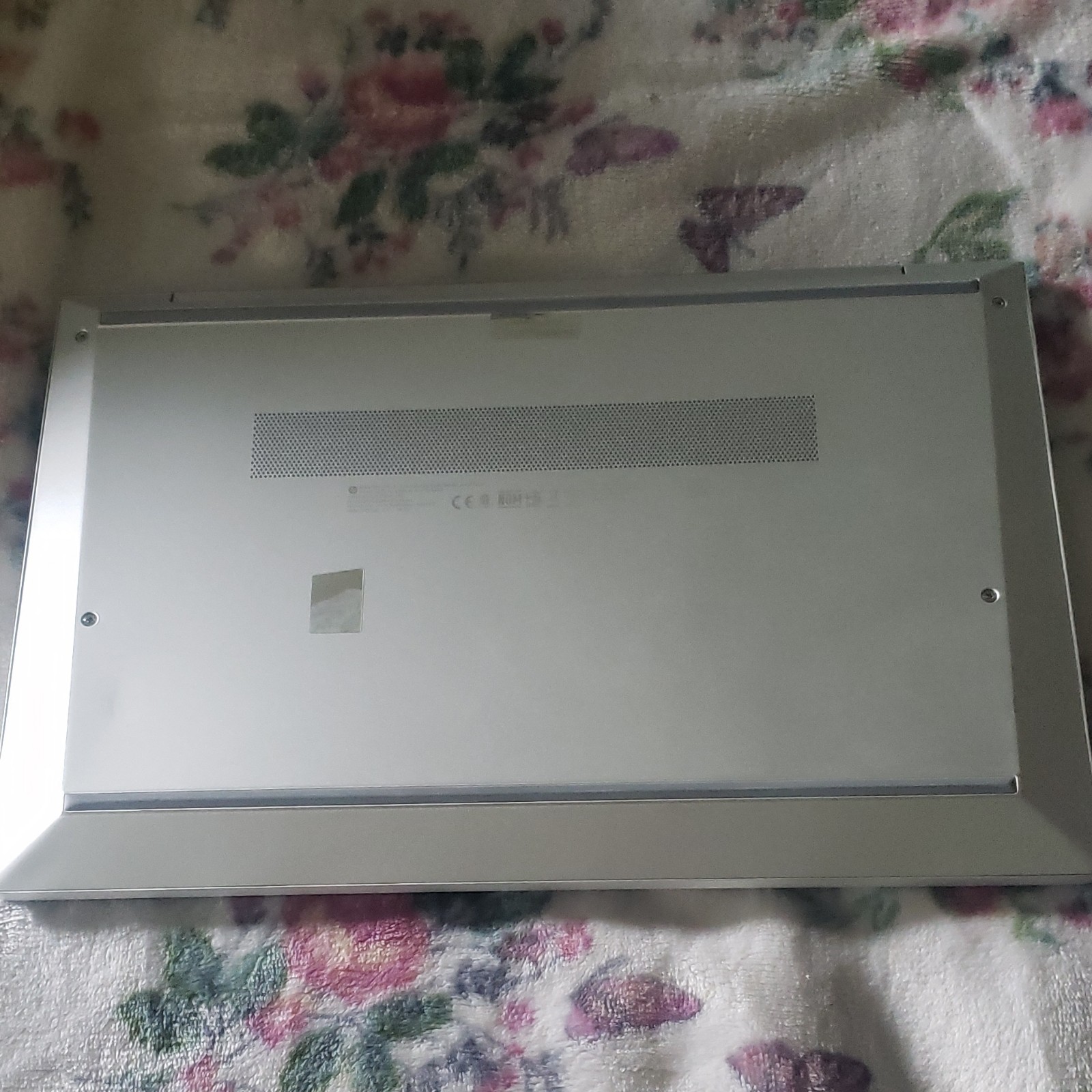 HP EliteBook 840 G8 14″ i7-1185G7 16GB RAM 477GB SSD Win 11 Silver