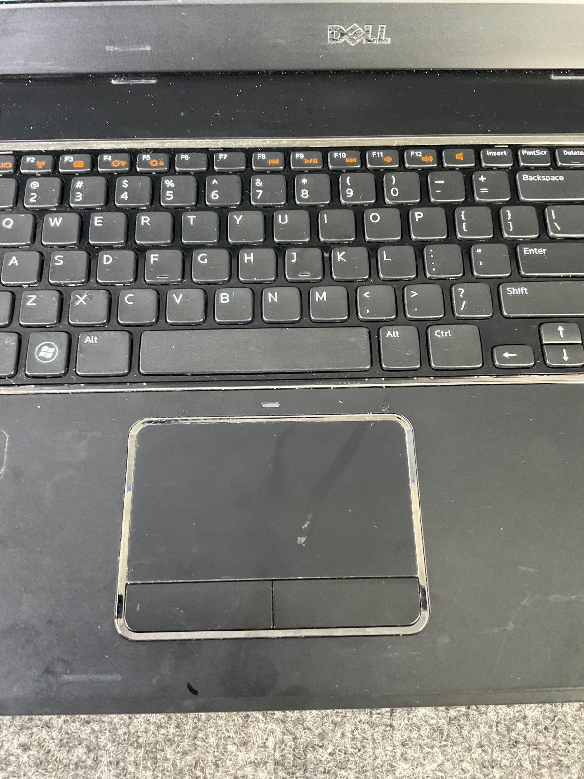 Dell Vostro 3750 17" Laptop Core i5 250GB HDD 8GB RAM Case Bag 2nd Gen