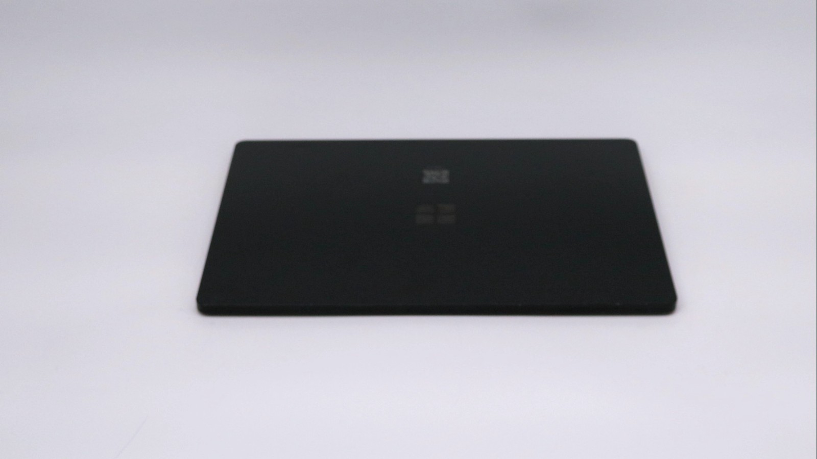Microsoft Surface Laptop 3 14″ i7-1065g7 16GB 512GB – Fair READ DESC