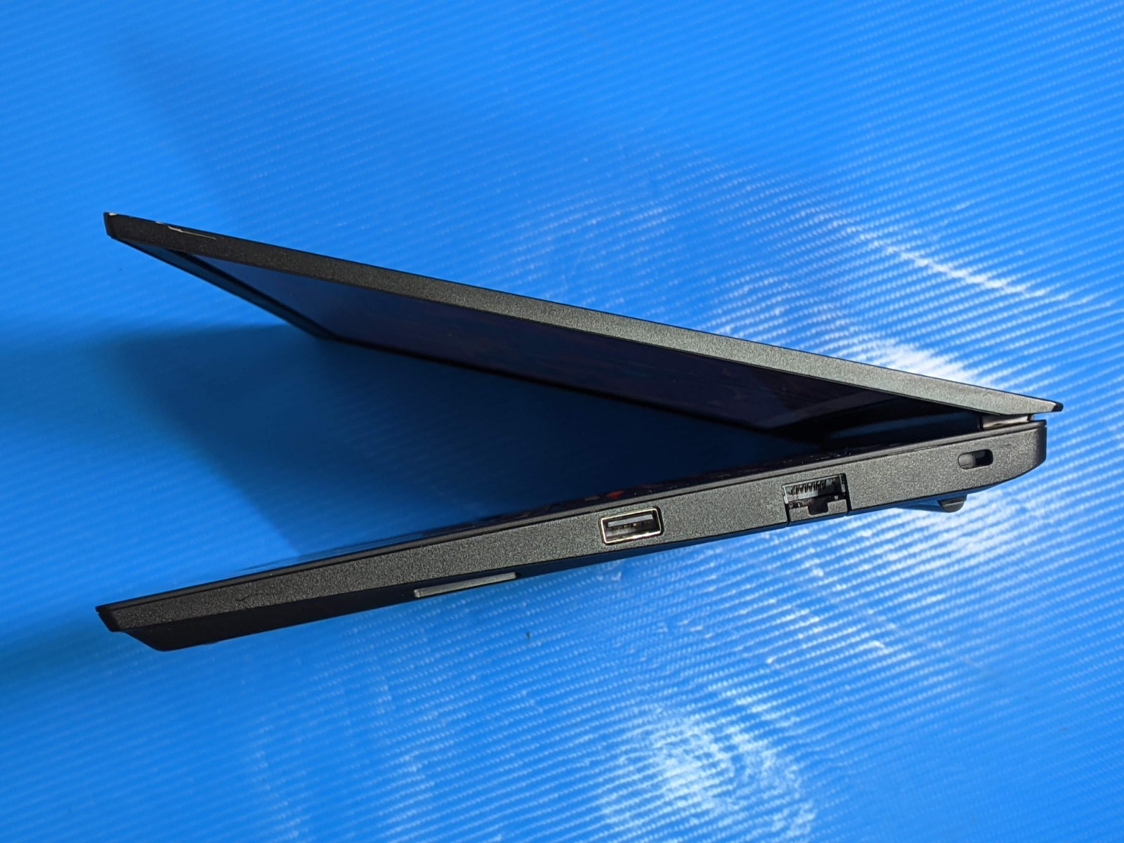 Lenovo ThinkPad E14 Gen 4 14″ FHD i5-1235U 1.3GHz 16GB 512GB SSD W11Pro +Charger