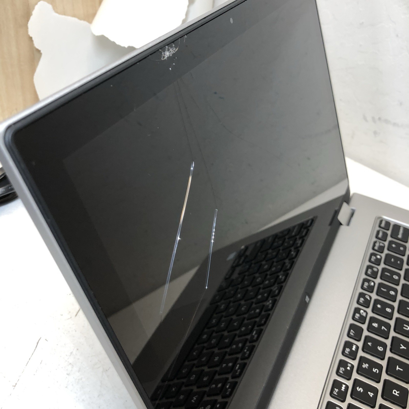 PLEASE READ. Dell Inspiron 13 7000 Series P57G 2-in-1 Intel Core i5 13.3″ Laptop