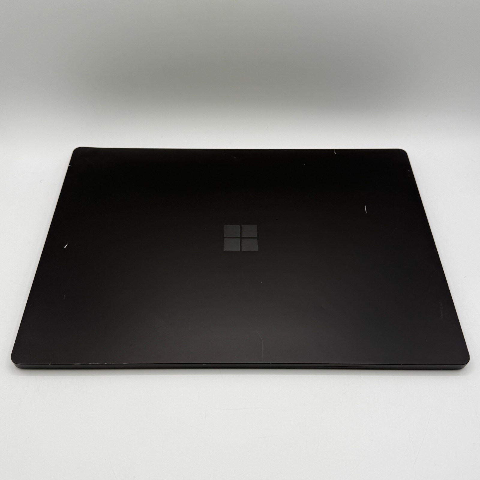 Microsoft Surface Laptop 3 15″ i7-1065G7 16GB 256GB SSD Win11 Pro Black FAIR