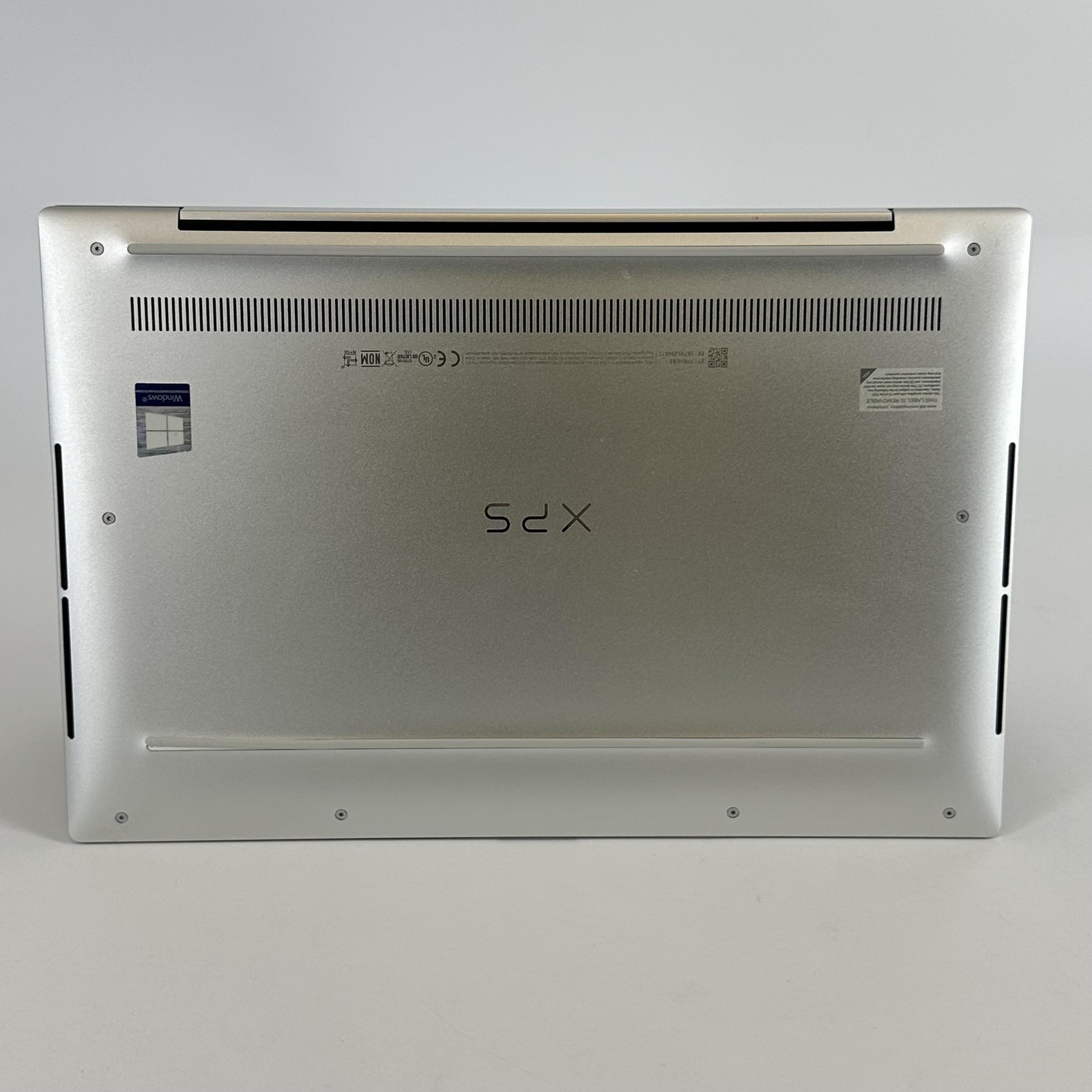 Dell XPS 13 9310 FHD+ TOUCH i7-1165G7 2.80GHz 16GB 512GB WATER DAMAGED SCREEN