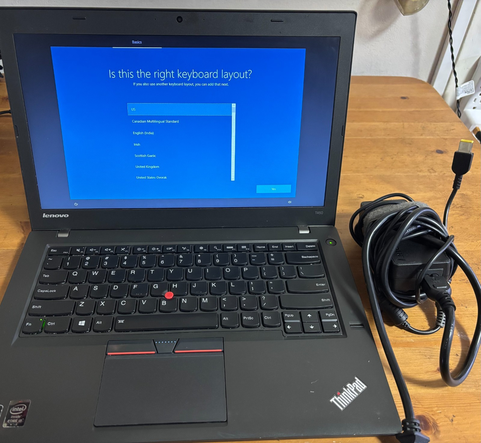 Lenovo ThinkPad t450 14 in Display Intel Core i5-5300U 12GB Ram 128gb SSD Win 10