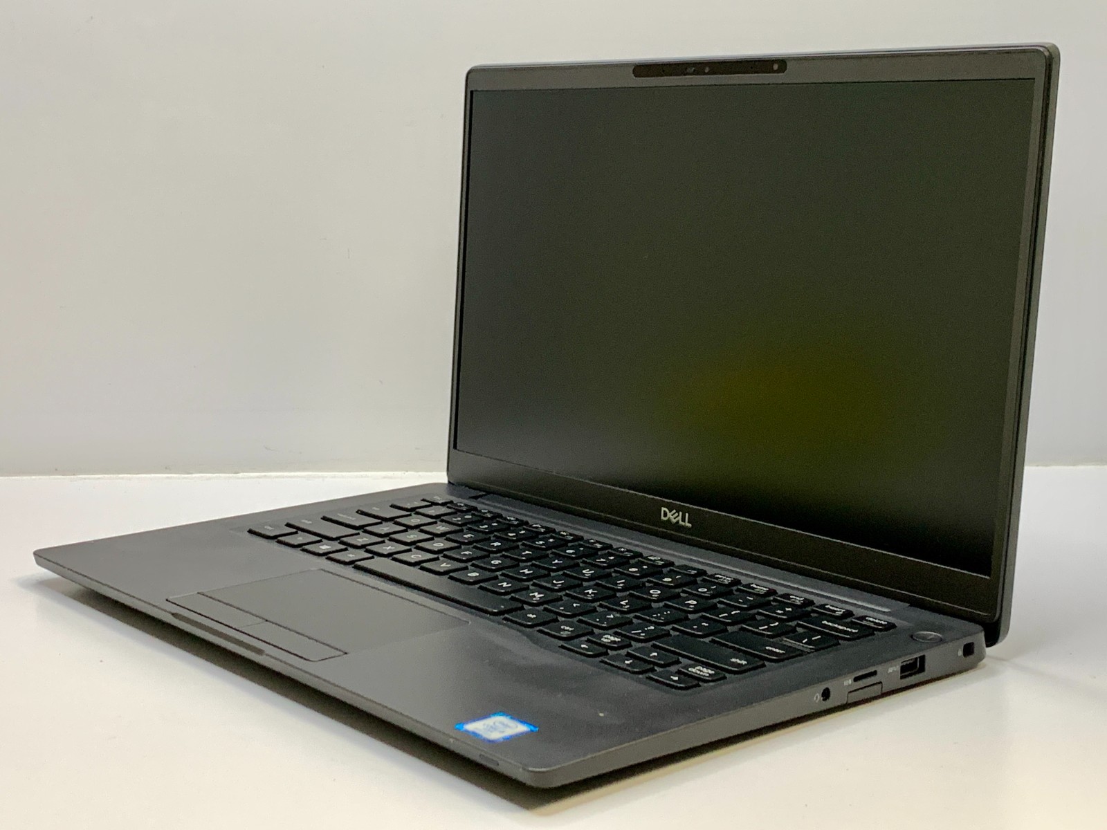 Dell Latitude 7400 | i5-8365U | 8GB RAM | 256GB SSD | LINUX