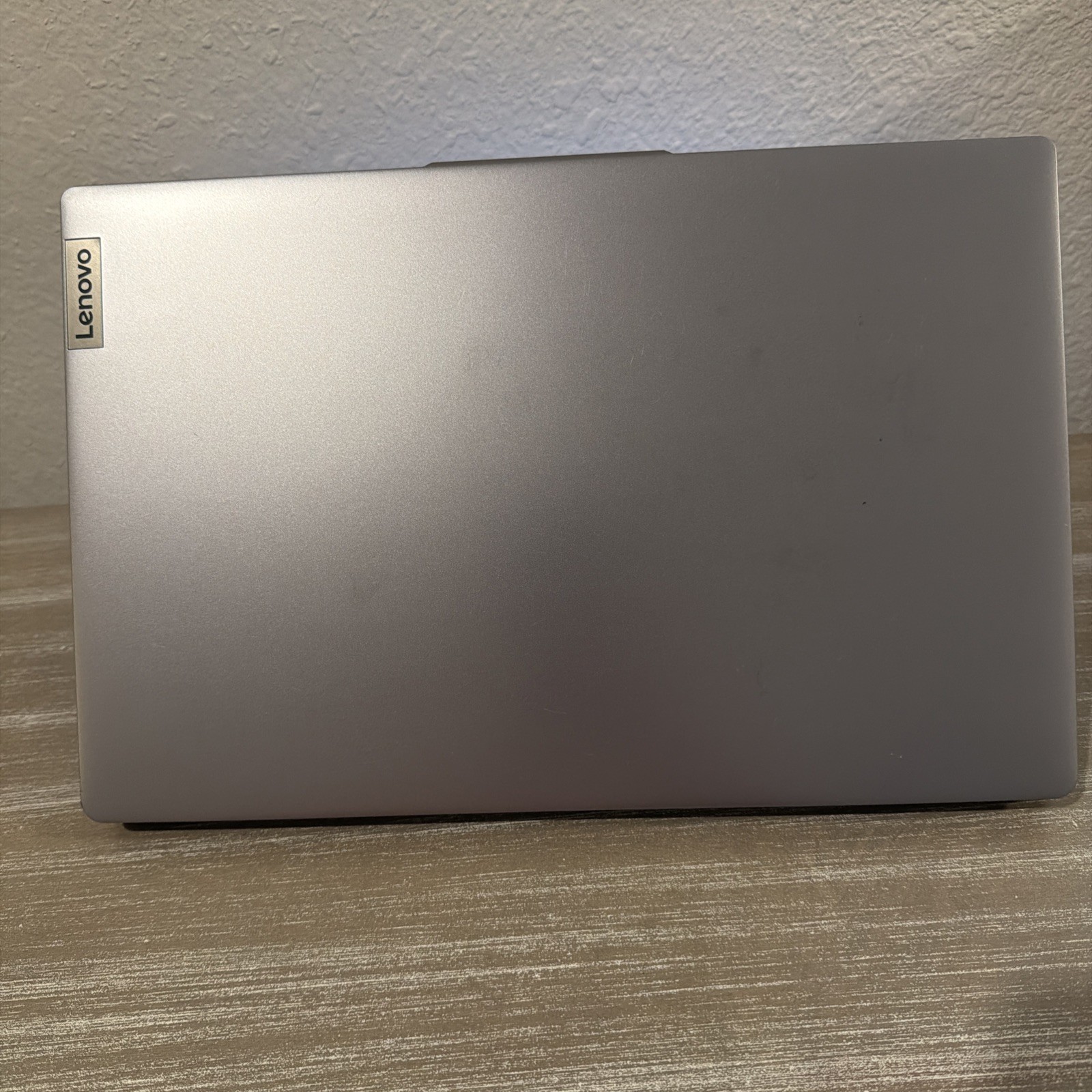 LENOVO IDEAPAD SLIM 3 15ABR8 | AMD RYZEN 7 5825U | 512GB | 16GB | Touch Screen