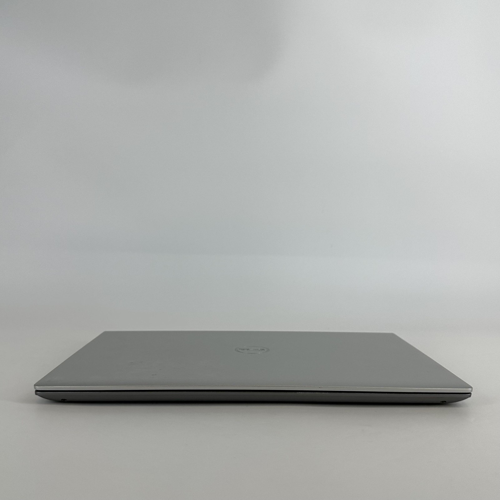 Dell Inspiron 5410 14 FHD i3-1125G4 2.00GHz 8GB 256GB SSD Water Damaged Screen