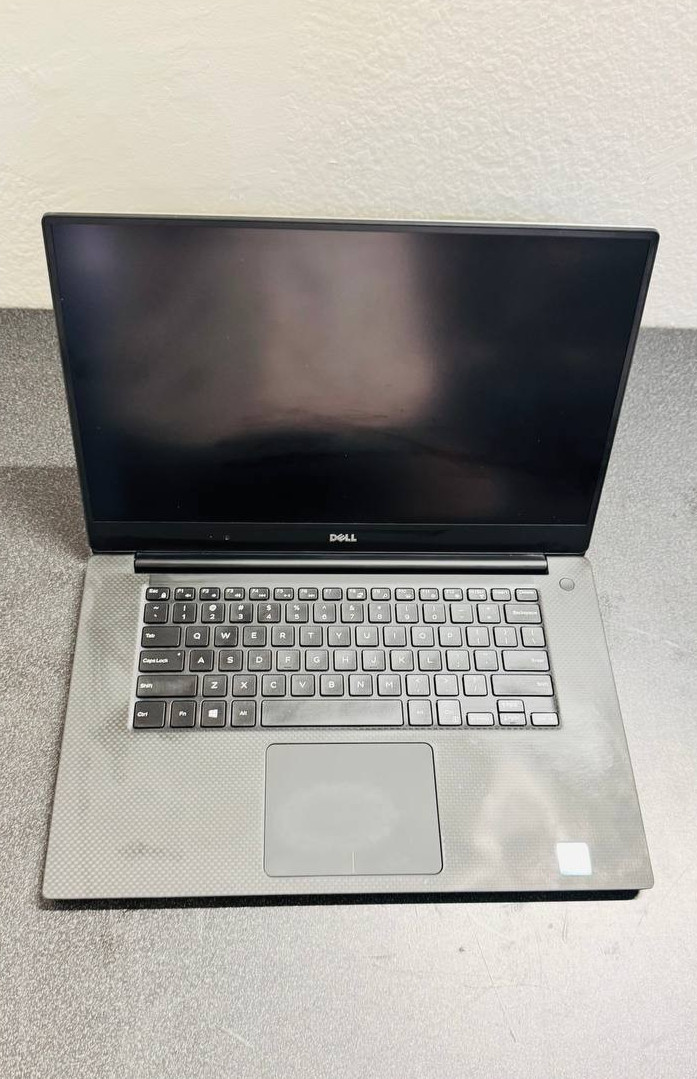 Dell XPS 15 Laptop Intel Core i7 6700HQ 2.6GHz 16GB RAM 512GB SSD Win 11pro