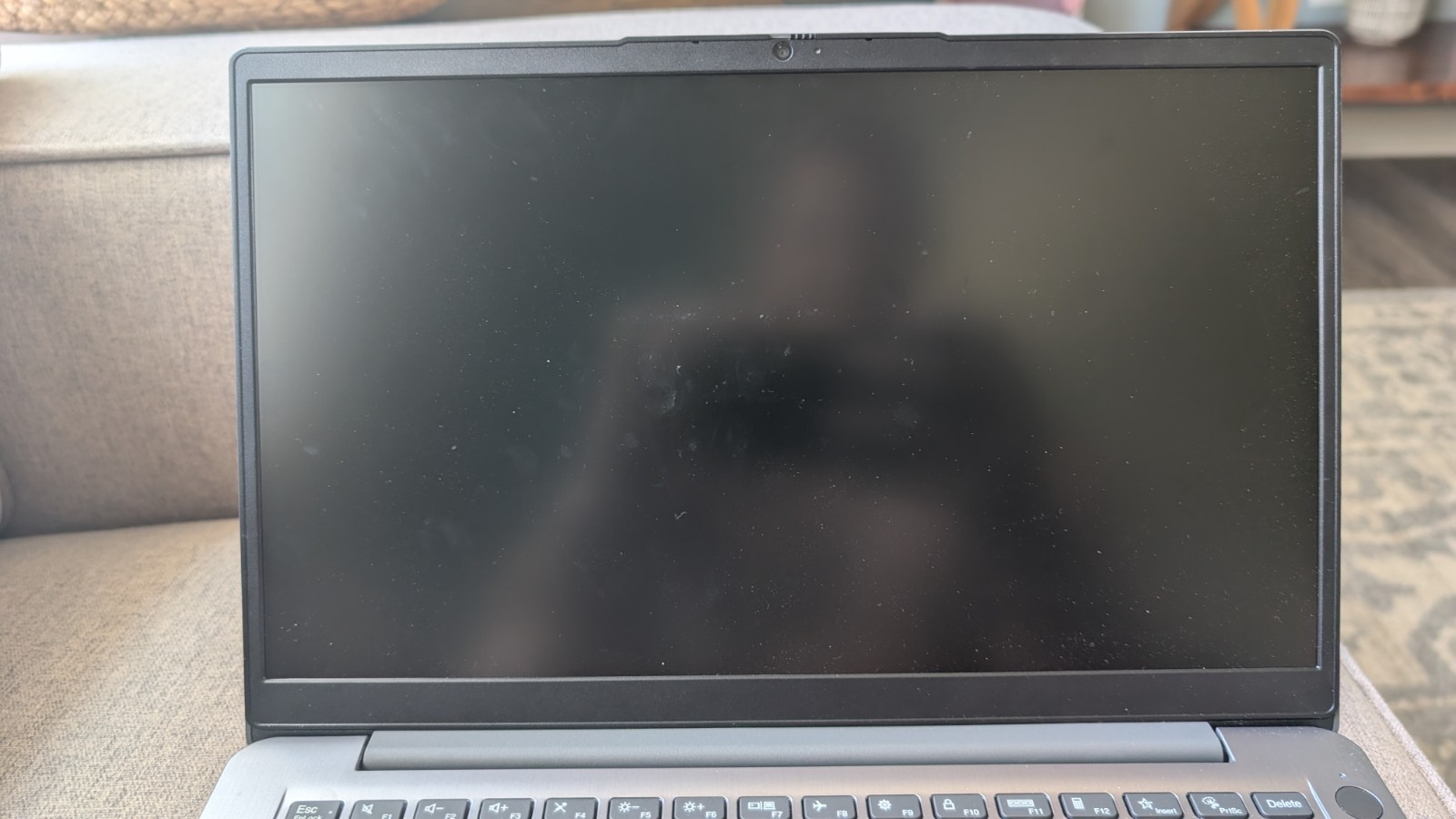 Lenovo IdeaPad 3 14ITL05 14″ (128GB SSD, Intel Core i3-1115G4, 3.00GHz, 4GB RAM,