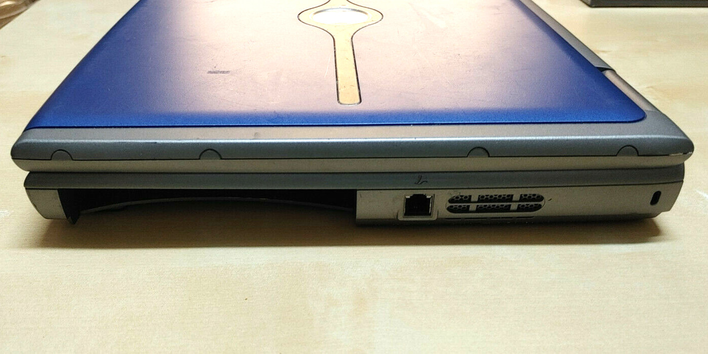 Dell Inspiron 1100 NO POWER Laptop For Parts Repair Intel Celeron No HDD No RAM