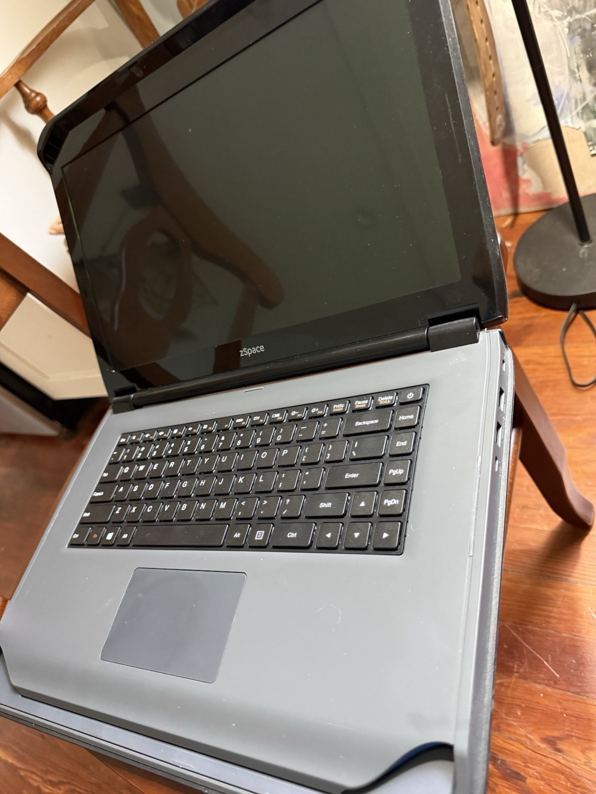zSpace Notebook 15.6″ Intel Celeron 2.16GHz 4GB 500GB HDD HDMI Gray For Parts