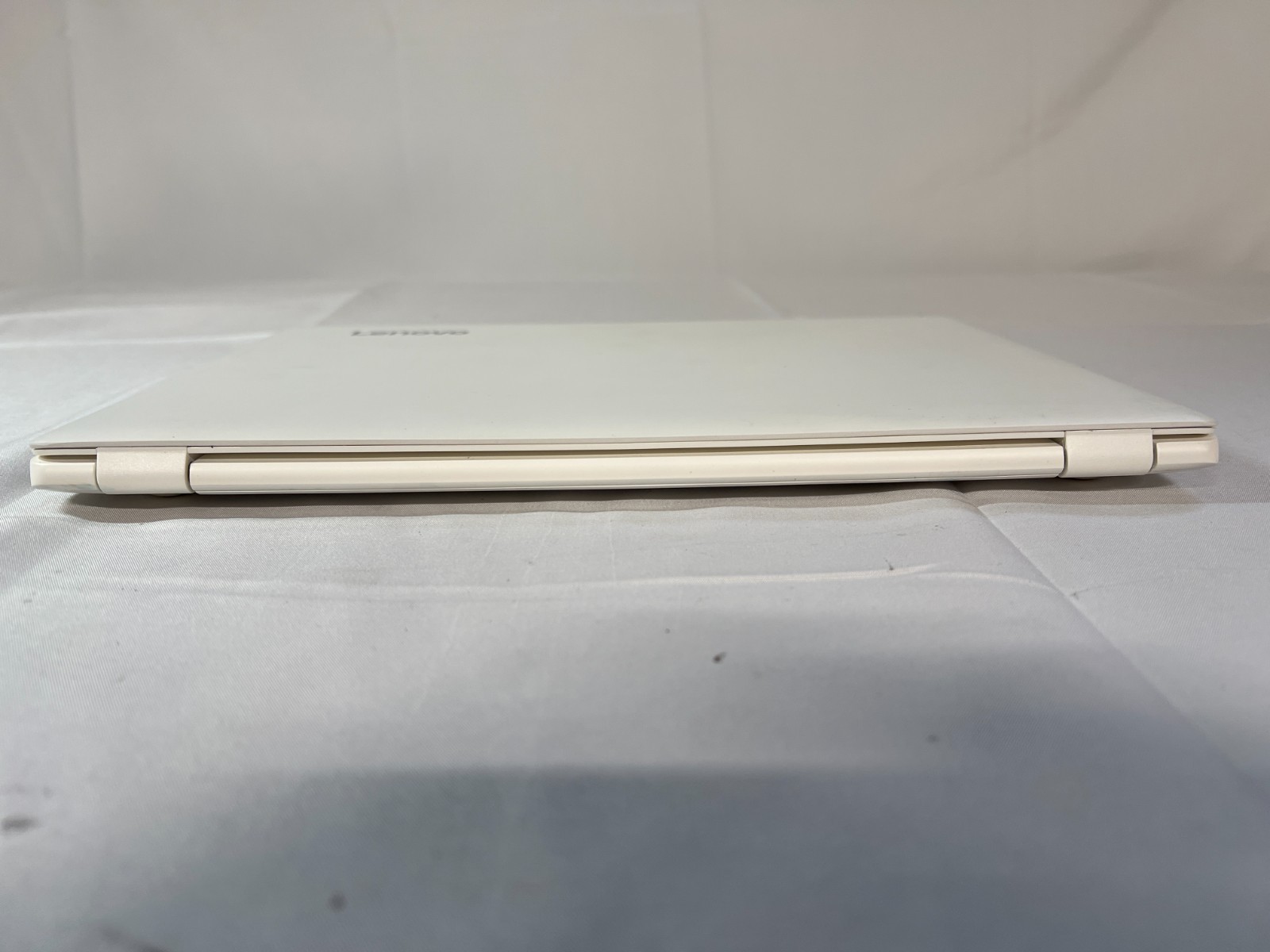 Lenovo IdeaPad 110S 11.6in Celeron N3060 1.60 GHz 2GB 32GB SSD ChromeOS Laptop