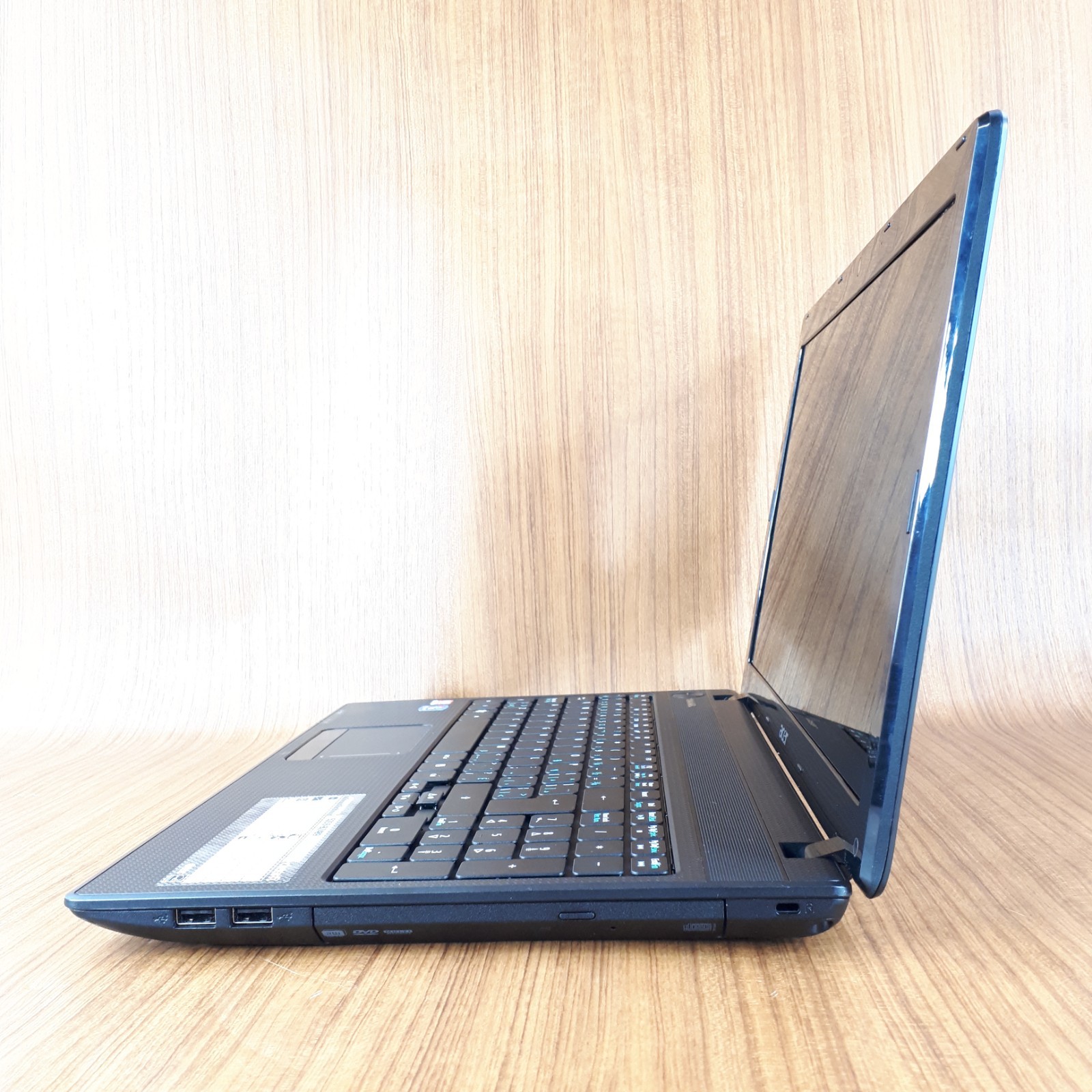 Acer Aspire 5253-BZ489 P5WE6 15.6″ Laptop AMD C50 3GB RAM 320GB Boots/Bios H3906