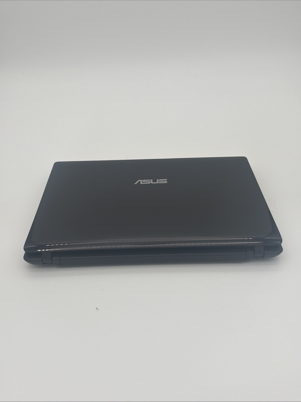 ASUS X53U-XR2 Laptop Pc E2 AMD Vision Radeon 1.00 GHz 15.6″ No Ram No HDD Parts