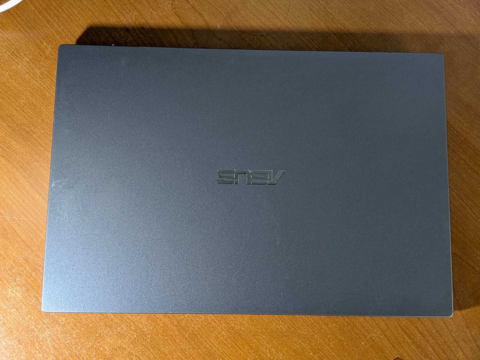 14″ ASUS B9440U Notebook Laptop – 7th Gen i7 Processor – No power!!