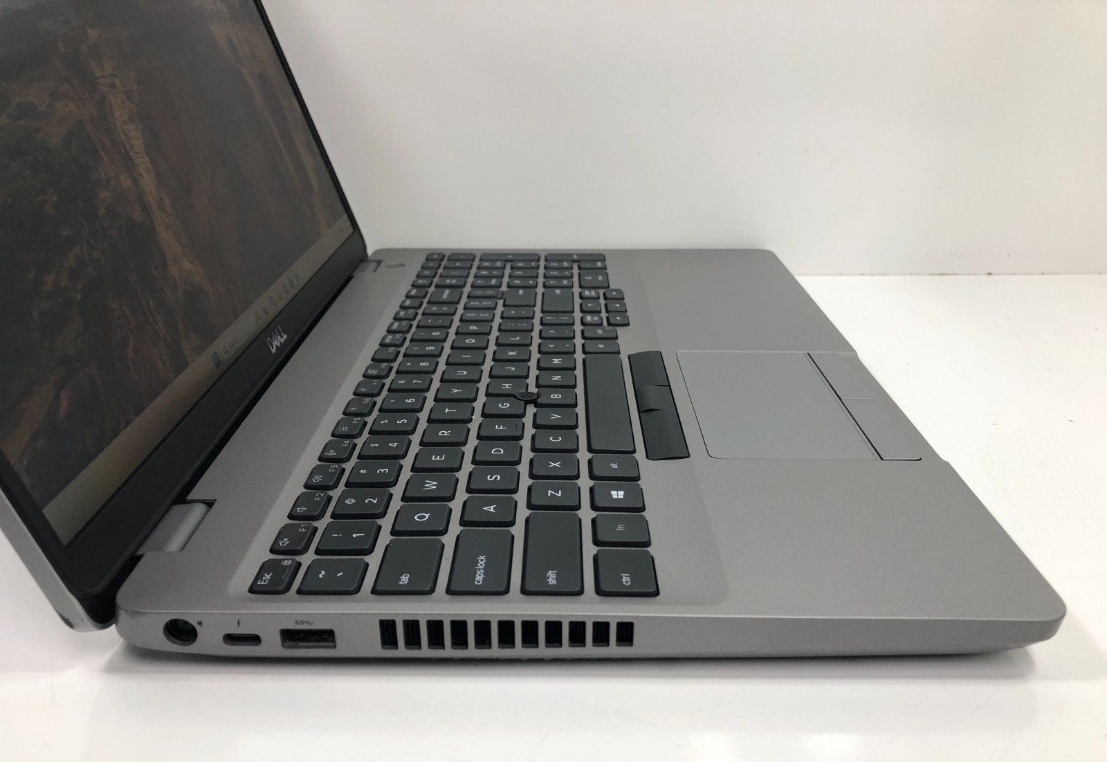 Dell Precision 3551, 15.6″, i7-10850H, 2.7GHz, 16GB, 512GB NVMe, Windows 11
