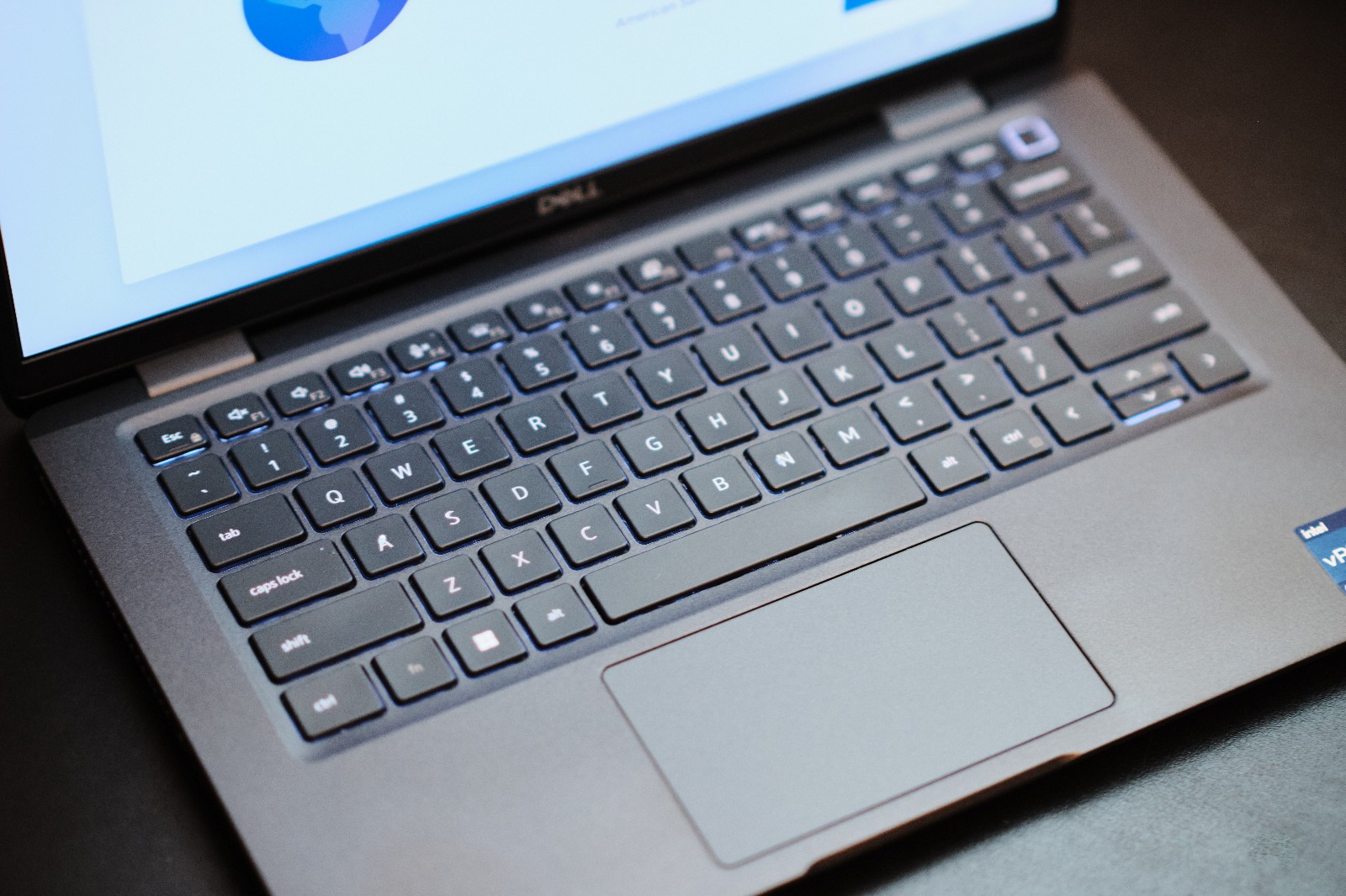 Dell Latitude 7330 13.3″ Intel Core i7-1265U 10-cores, 16GB DDR4, 512GB NVME SSD