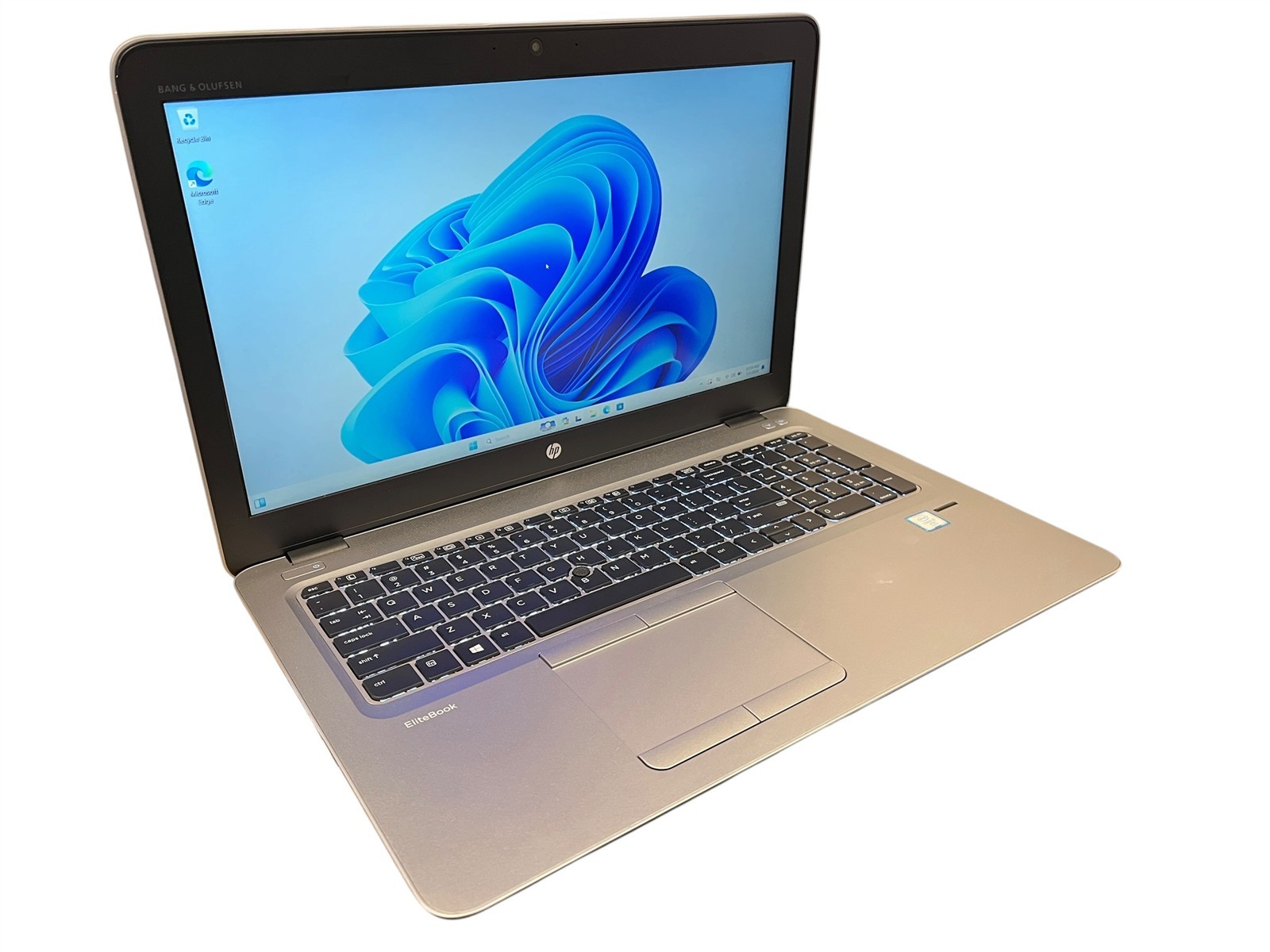 HP EliteBook 850 G3 i7-6600U 2.6GHz 16GB DDR4 500GB SSD WIN11PRO 15.6″ Laptop PC
