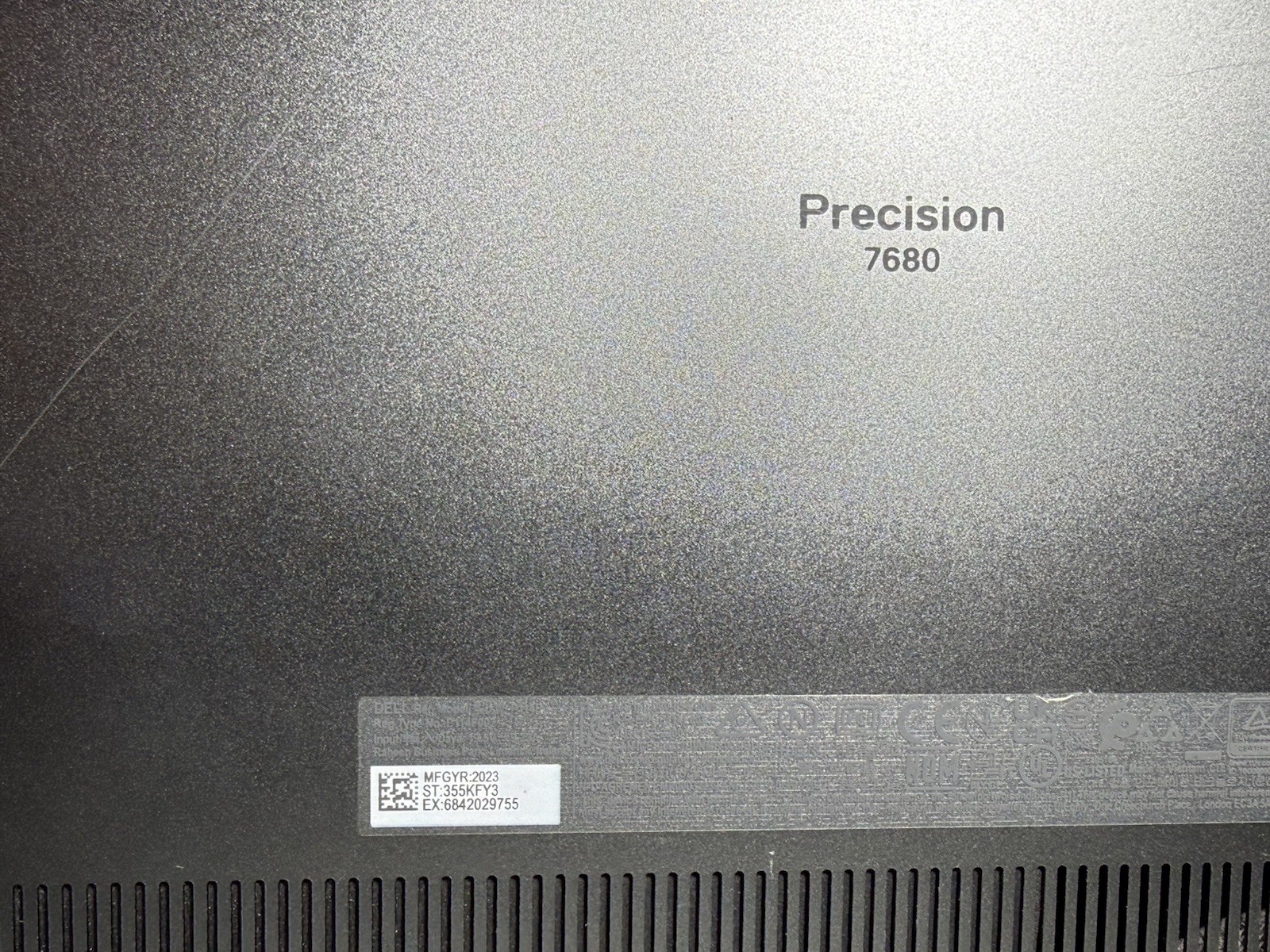 Dell Precision 7680 16″ i7-13850HX 64GB Ram 1TB SSD RTX 2000 Ada