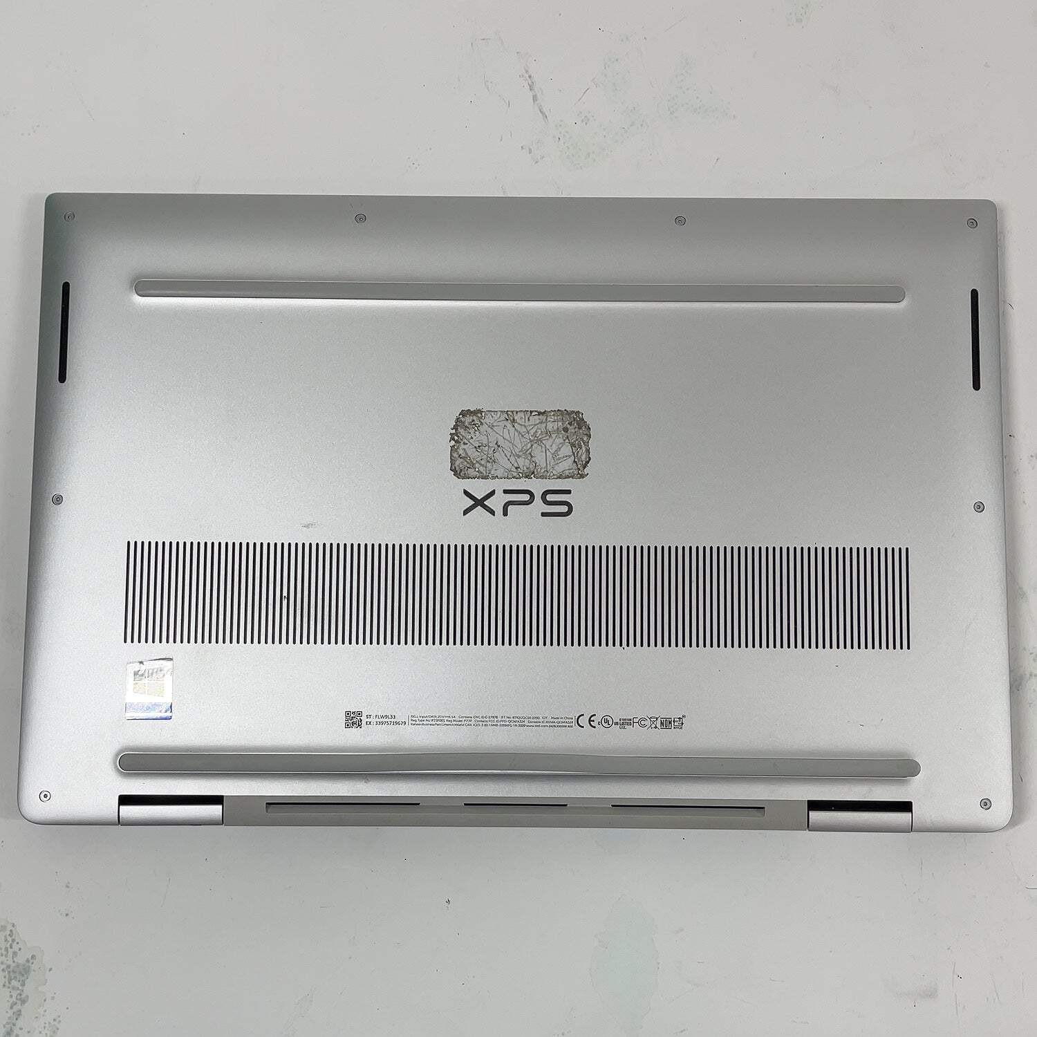 Dell XPS P73F 15.6″ i7-8705G 3.1GHz 16GB RAM 256GB SSD