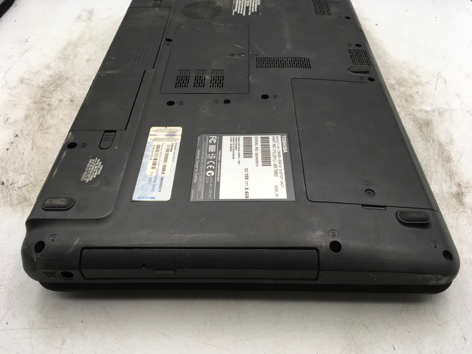 TOSHIBA SATELLITE C655-S5201 – BOOTS TO BIOS – AMD E 350 – 3GB RAM -READ-BB